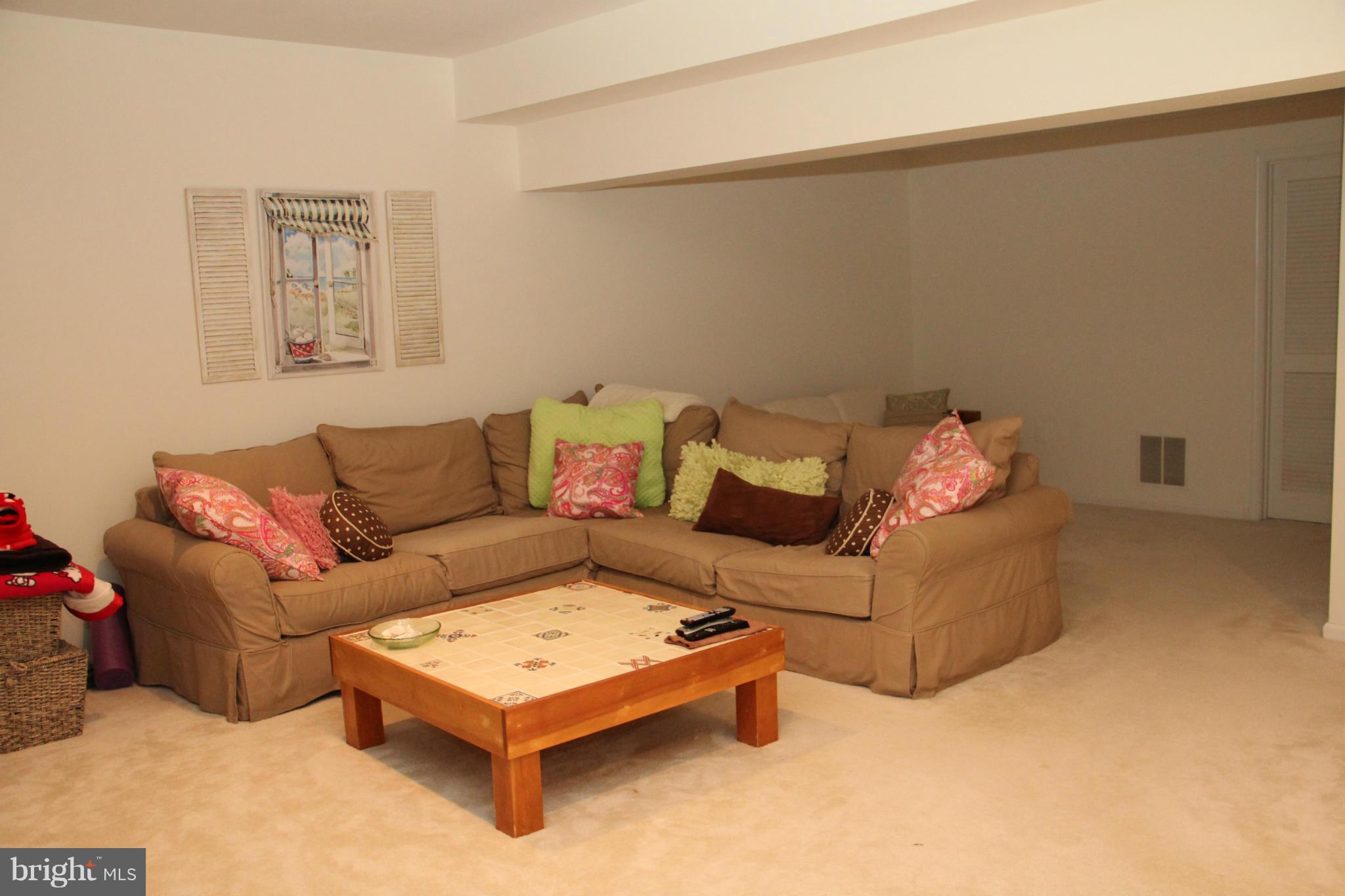 KINGSTOWNE - Residential Lease