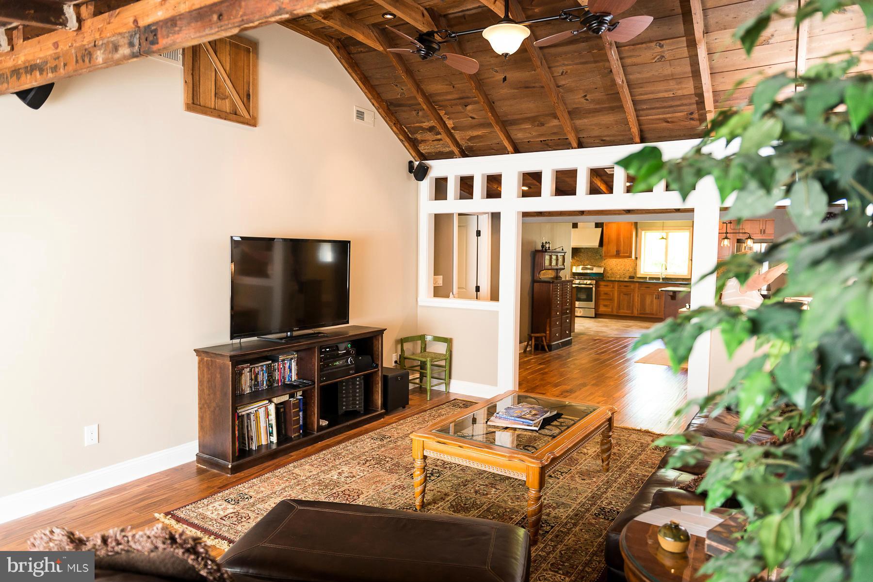 COBB ISLAND - Residential