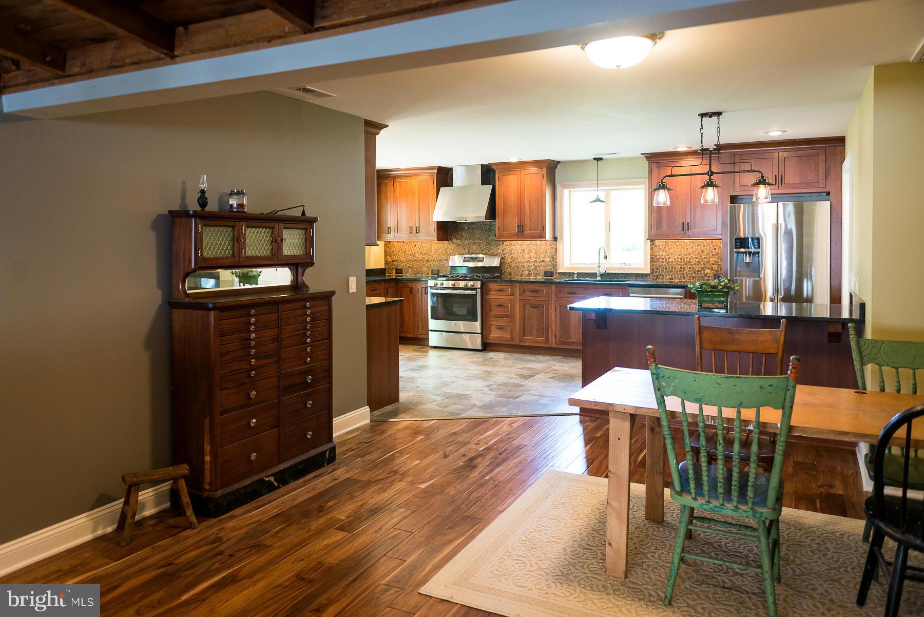 COBB ISLAND - Residential