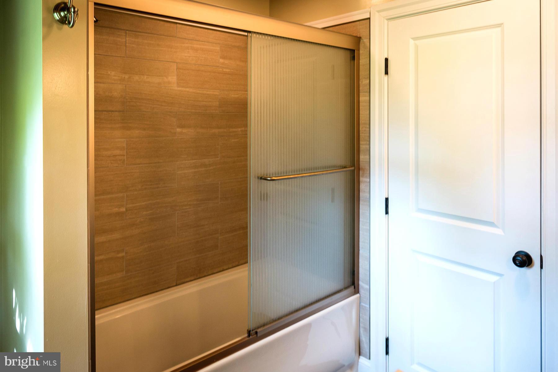 COBB ISLAND - Residential