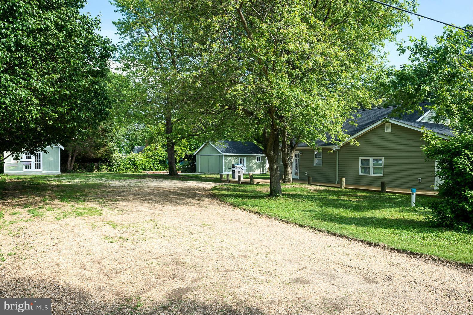 COBB ISLAND - Residential