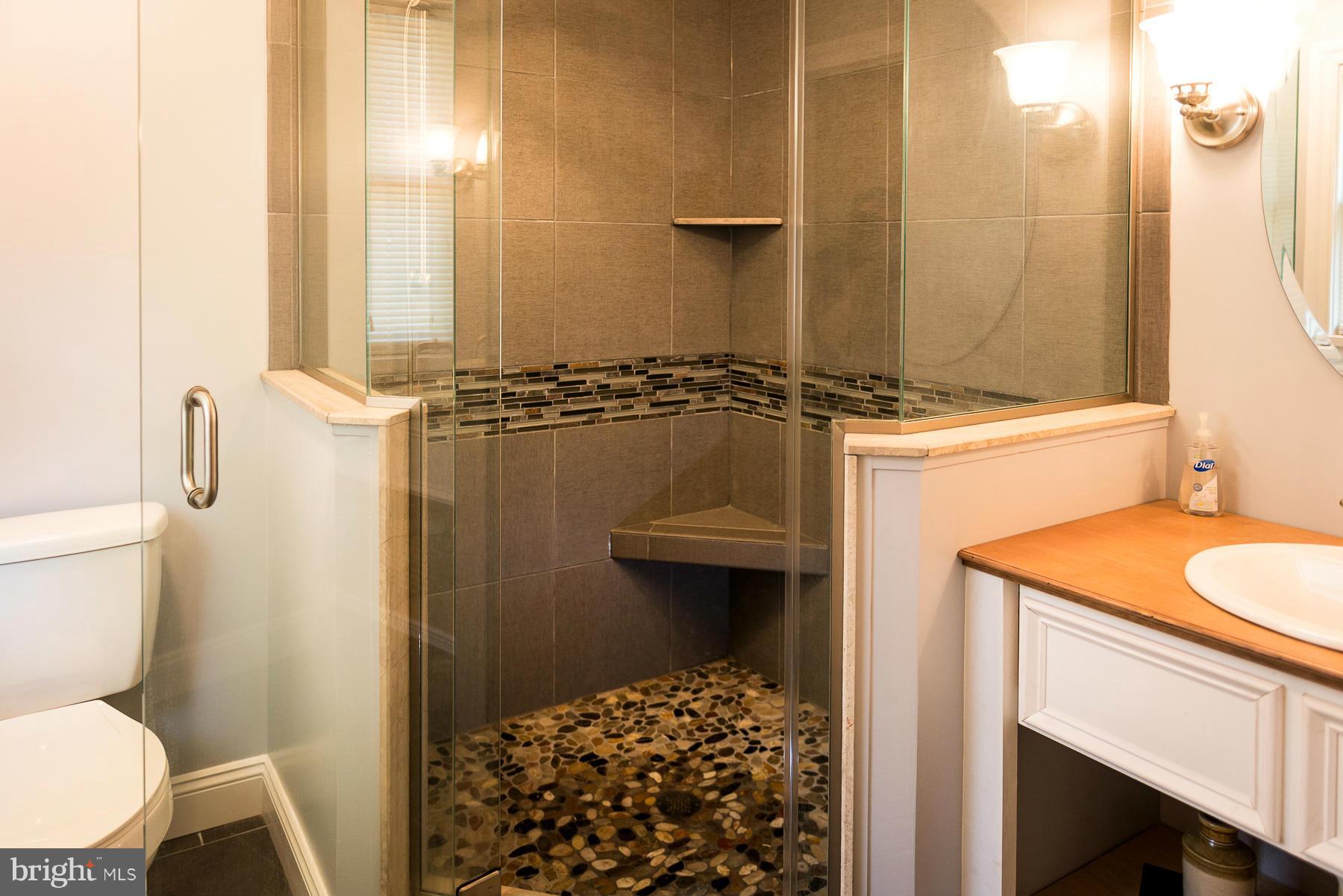 COBB ISLAND - Residential