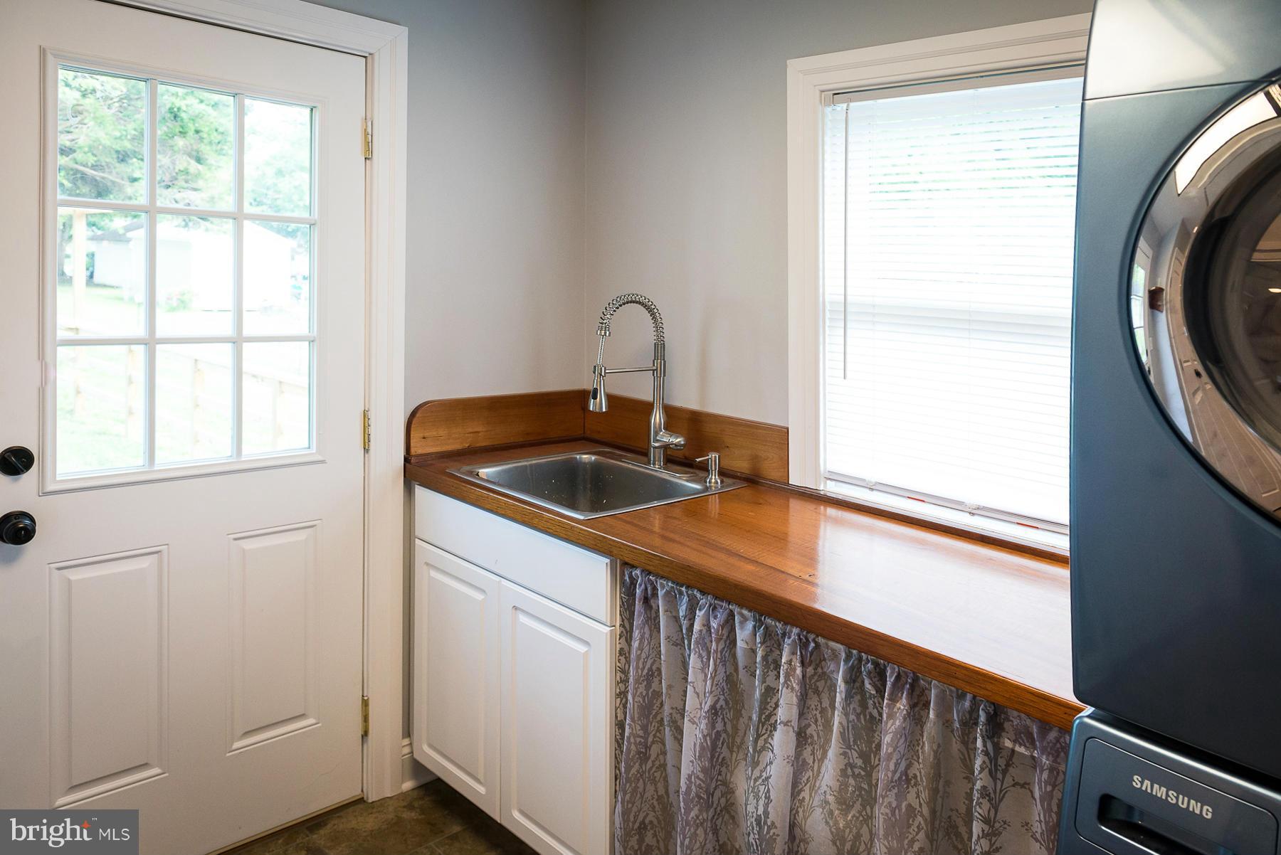 COBB ISLAND - Residential