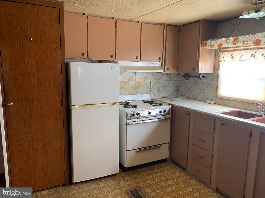 RURAL LITTLESTOWN - Residential