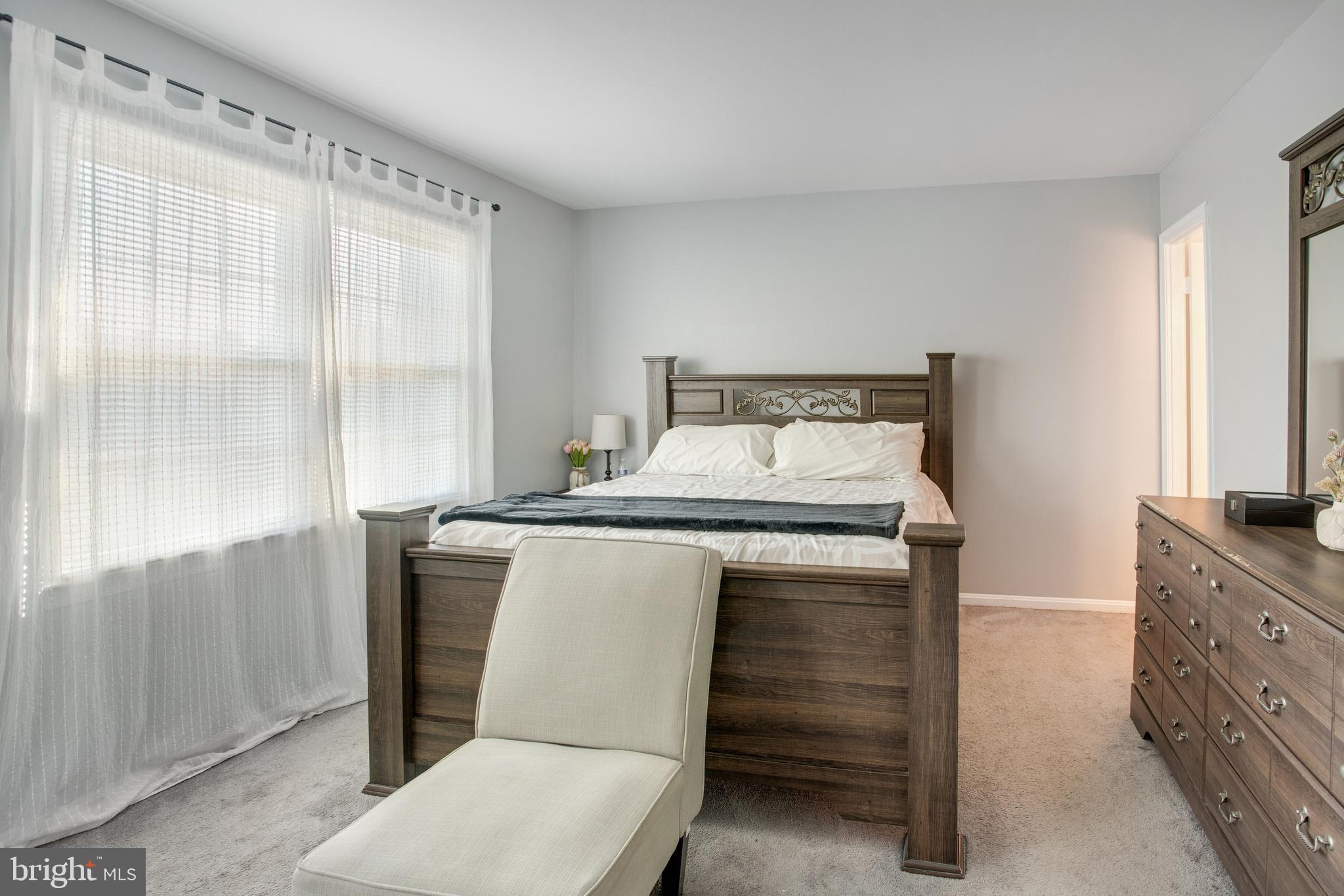 LAKE RIDGE - Residential