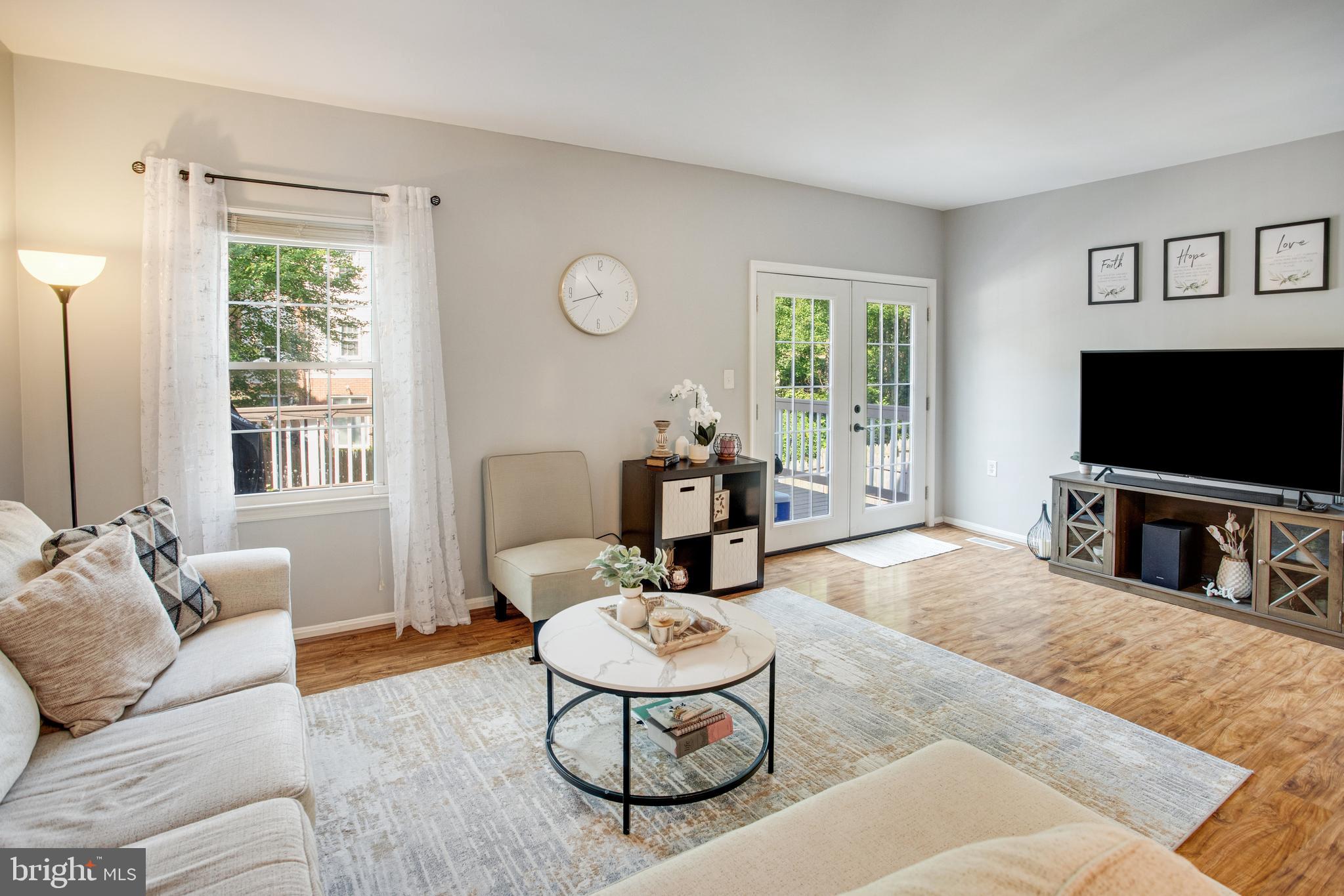 LAKE RIDGE - Residential