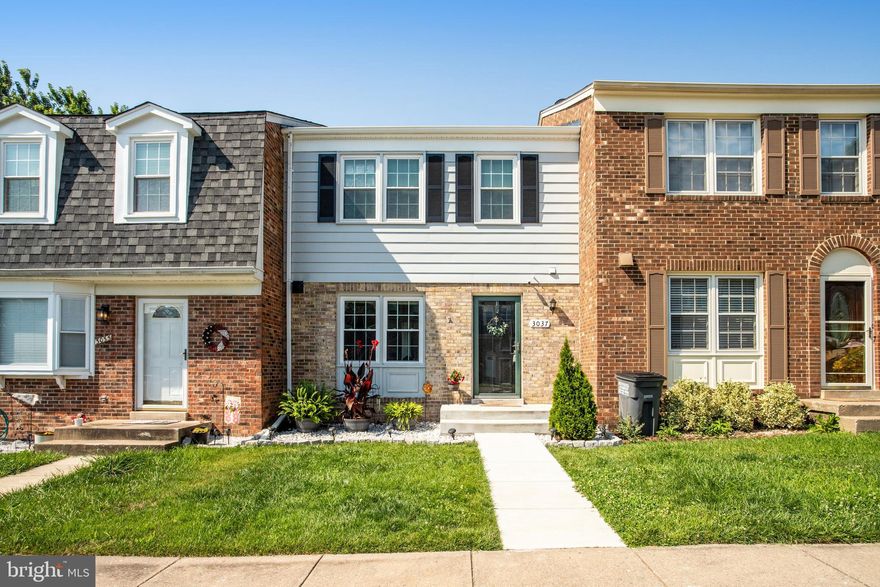 This is a dream home that you don't want to miss out on! This stunning 3-bedroom house boasts 3.5 bathrooms, a brand new kitchen with top-of-the-line appliances, and a spacious deck that's perfect for outdoor entertaining. Plus, the basement features a convenient office space that's perfect for working from home. Don't wait to make this incredible property your own!