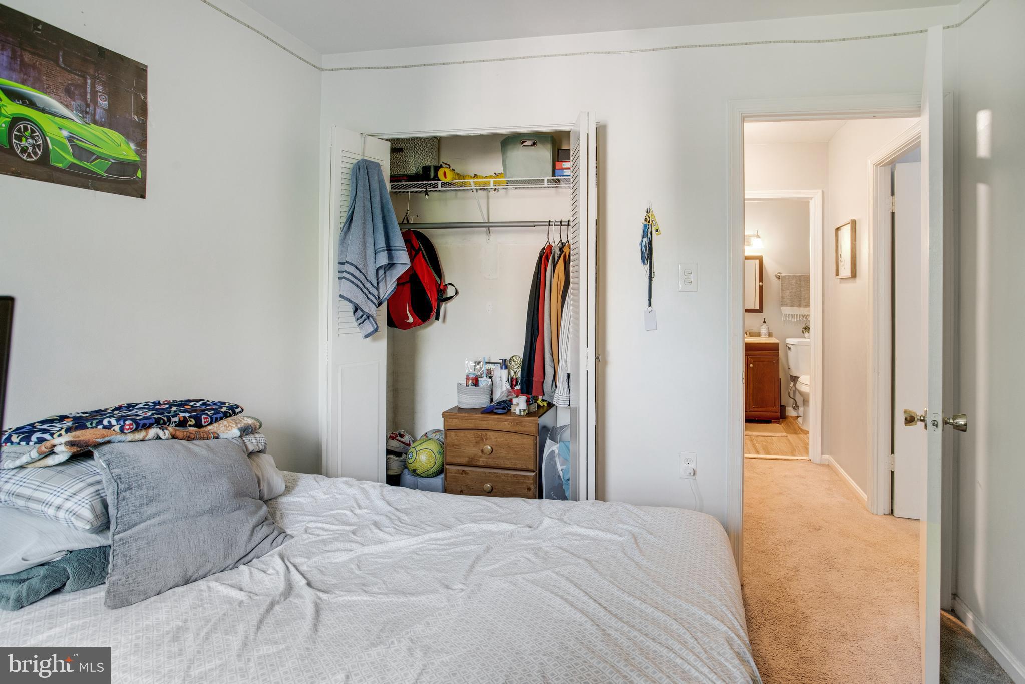 LAKE RIDGE - Residential