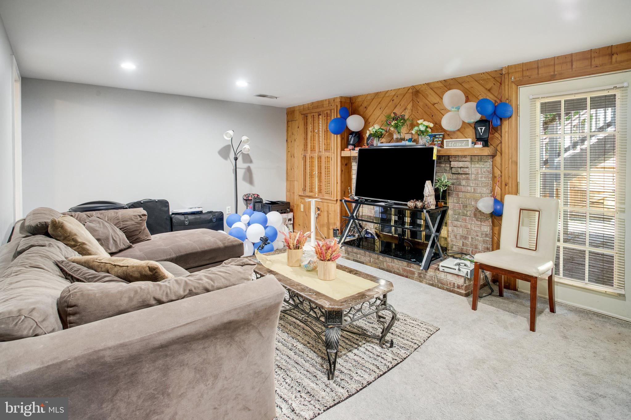 LAKE RIDGE - Residential