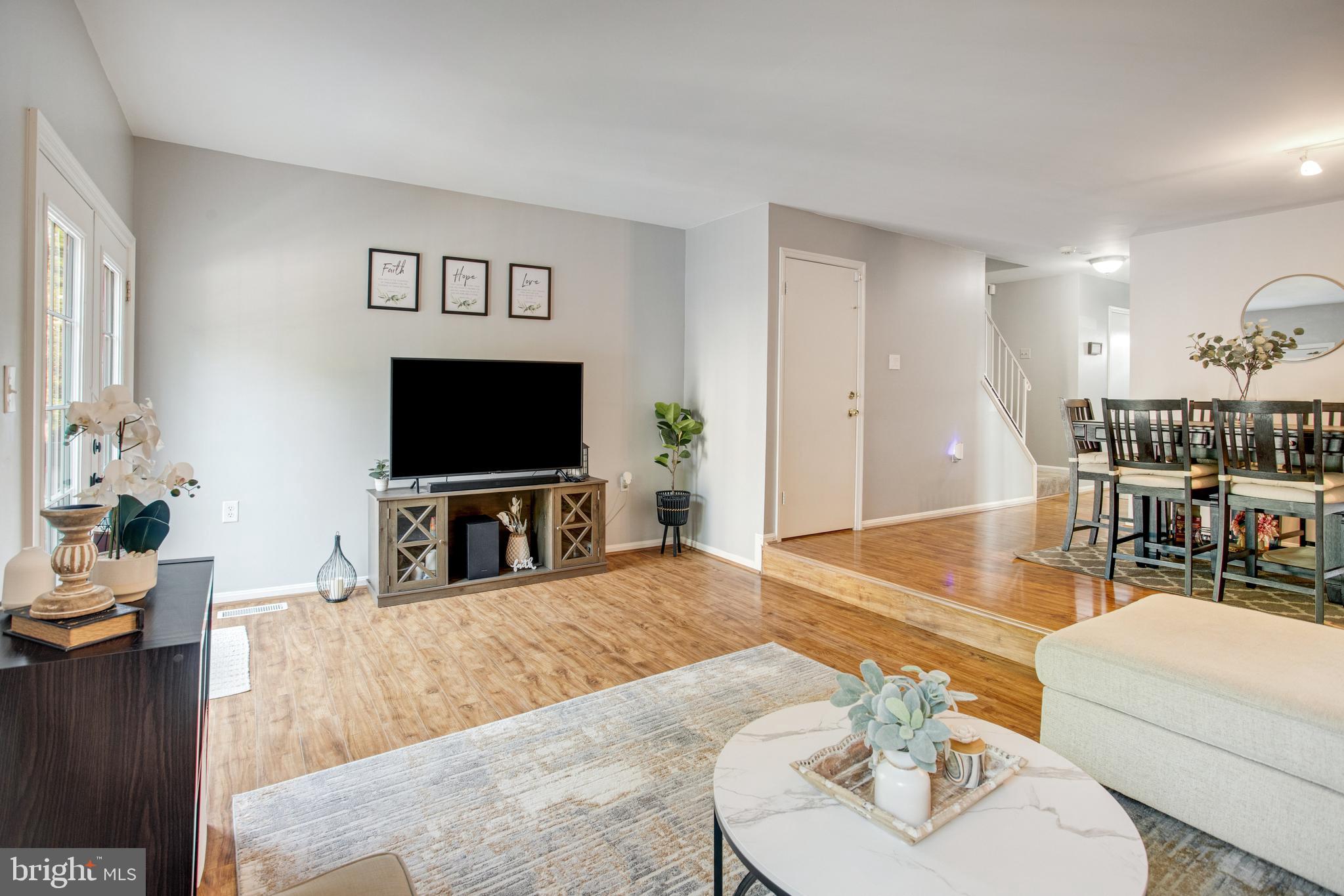 LAKE RIDGE - Residential