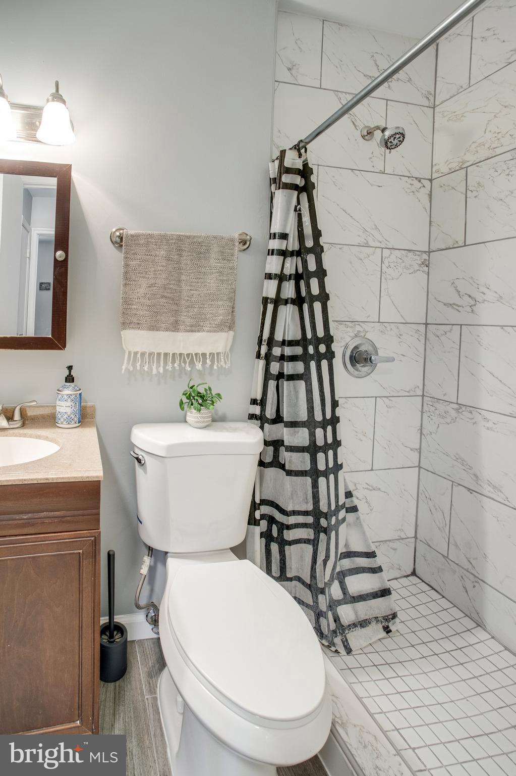 LAKE RIDGE - Residential