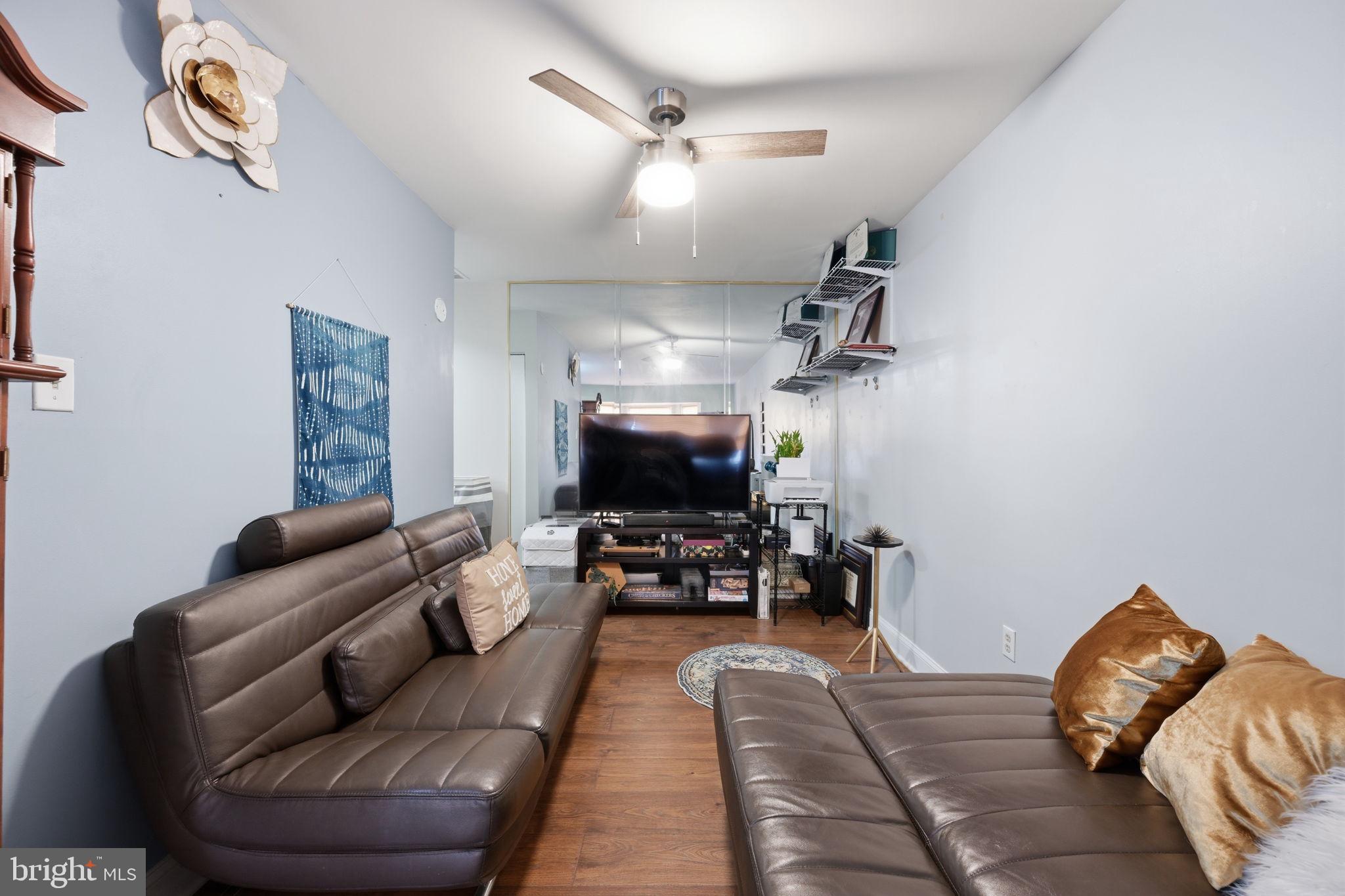 LAUREL LAKES PLAT 2 - Residential