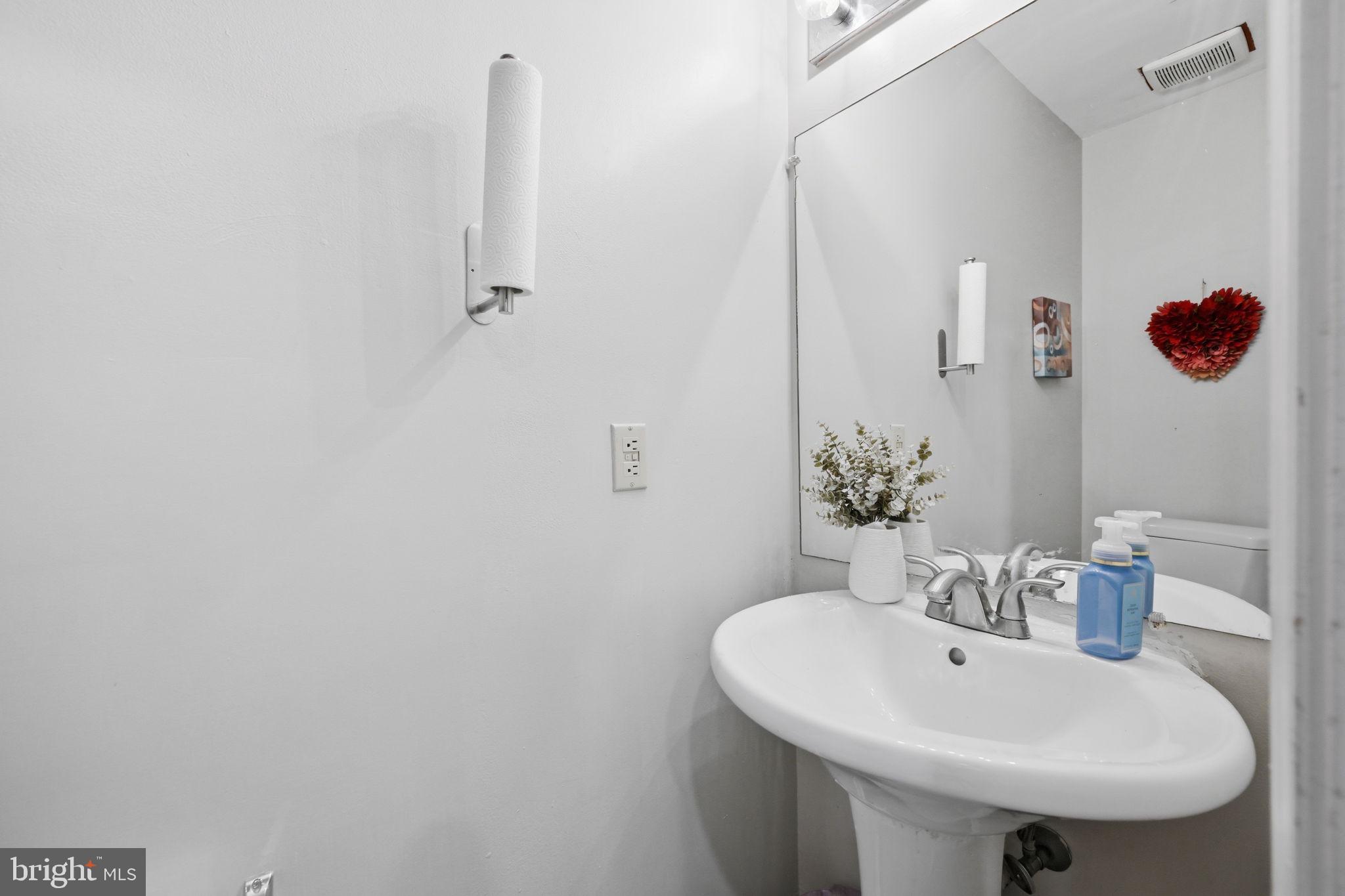 LAUREL LAKES PLAT 2 - Residential