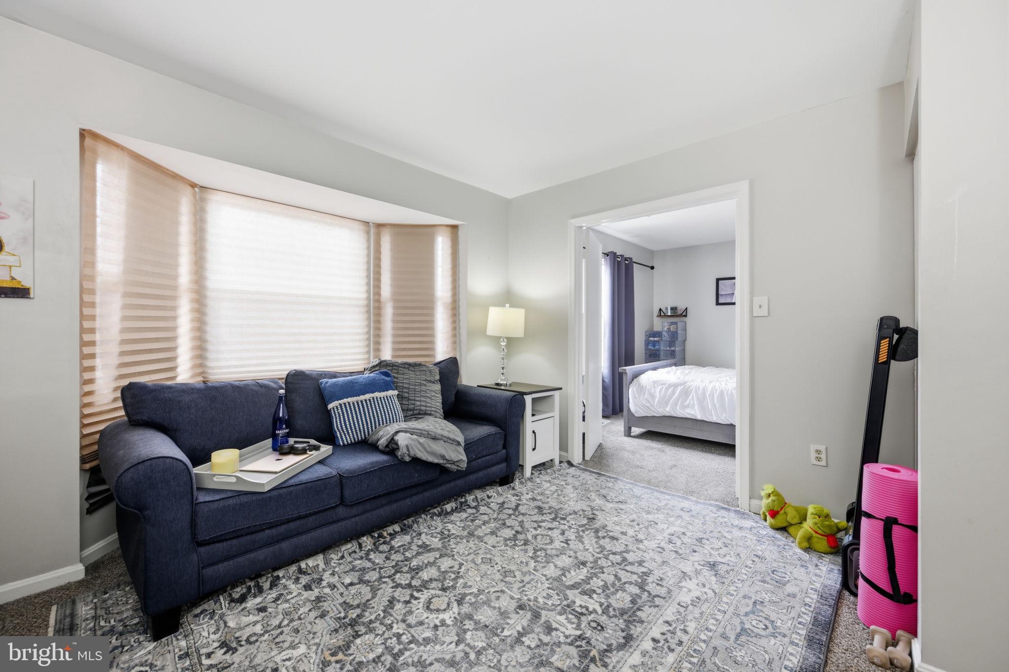 LAUREL LAKES PLAT 2 - Residential
