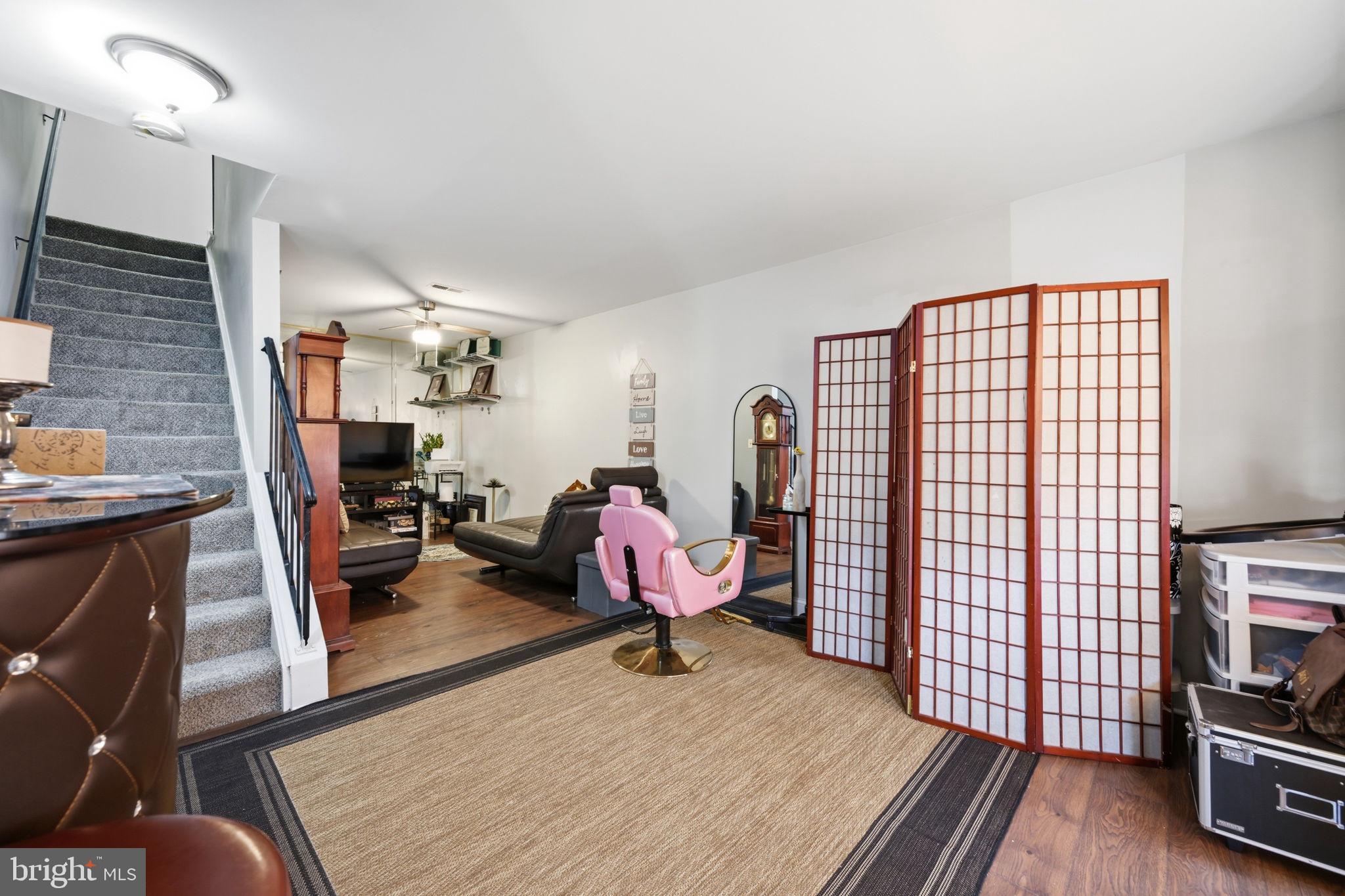 LAUREL LAKES PLAT 2 - Residential