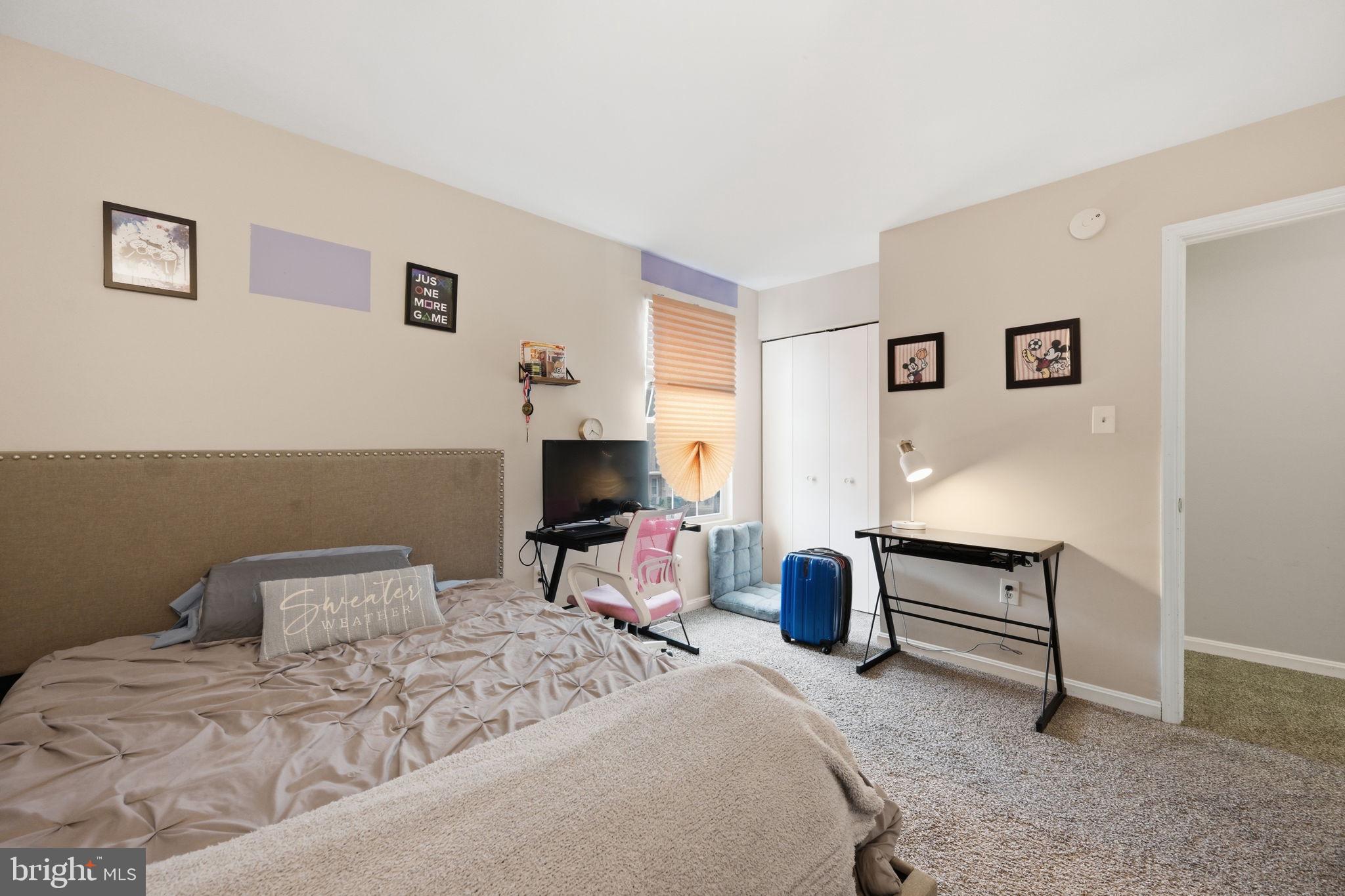 LAUREL LAKES PLAT 2 - Residential