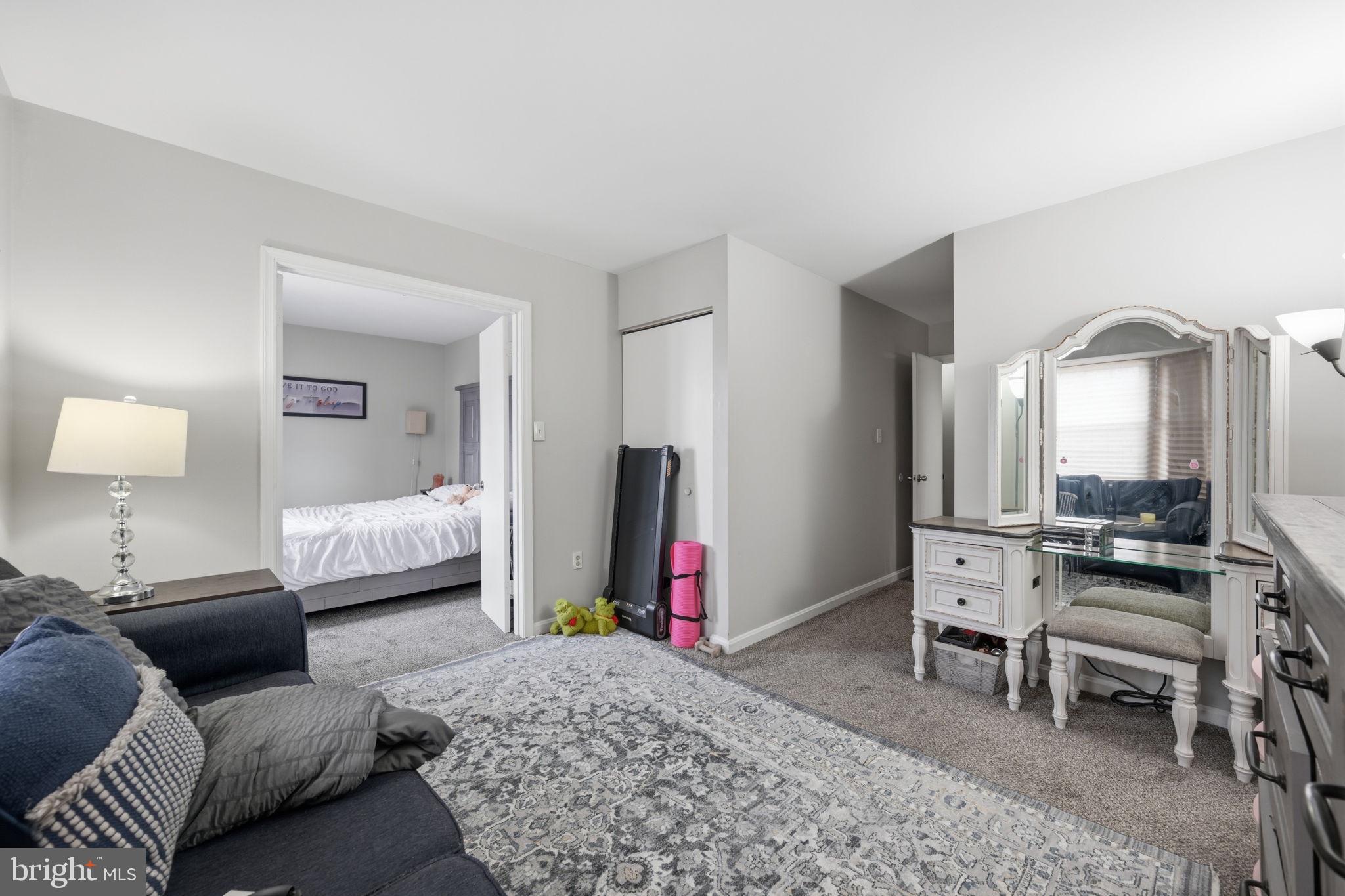 LAUREL LAKES PLAT 2 - Residential