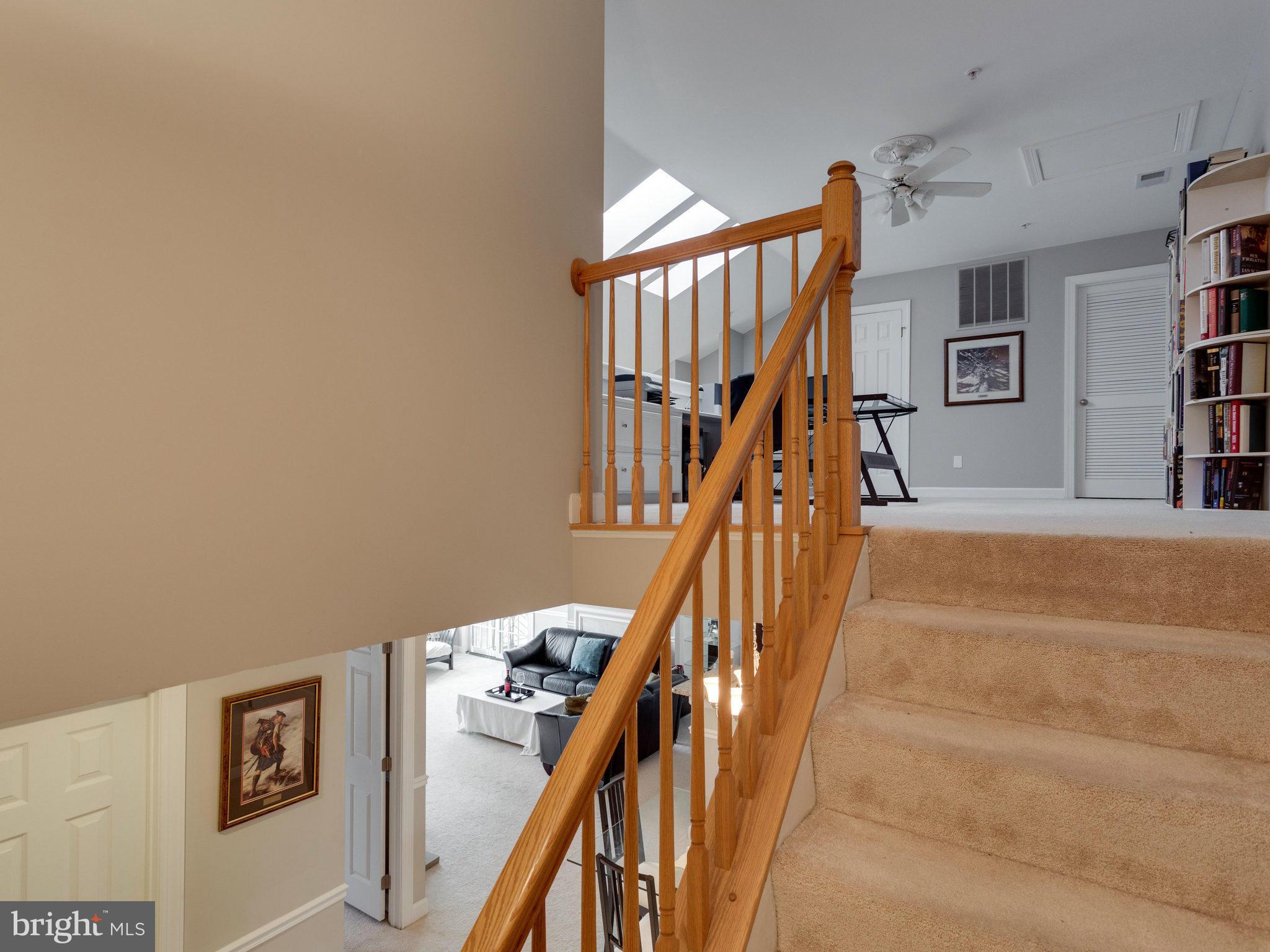 FAIRFIELD HOUSE - Residential