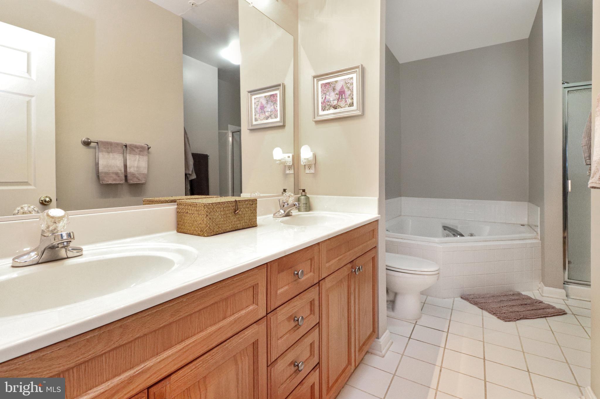 WESTBRIAR PLAZA - Residential