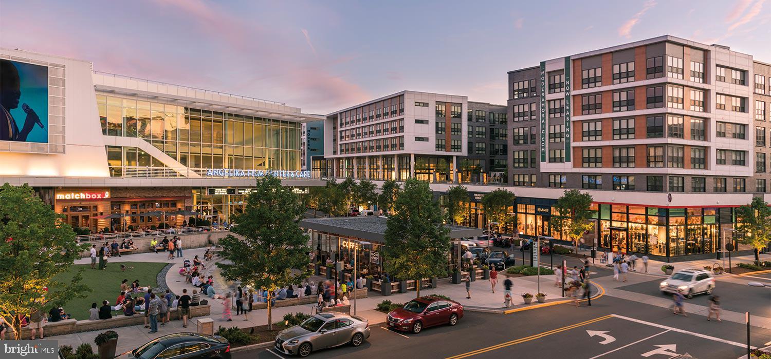 WESTBRIAR PLAZA - Residential