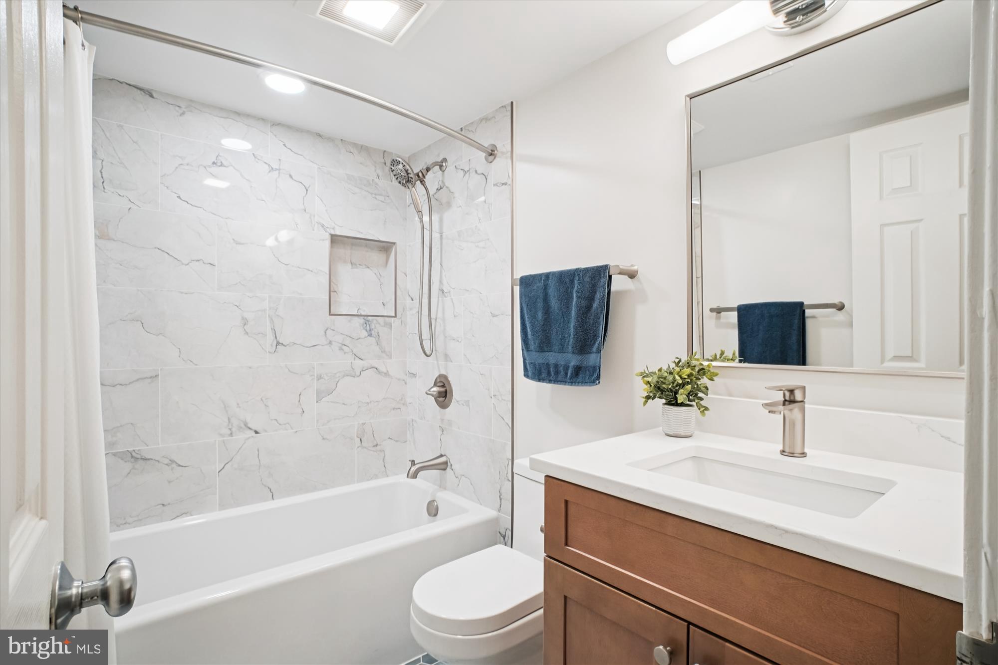 WOODWINDS II - Residential