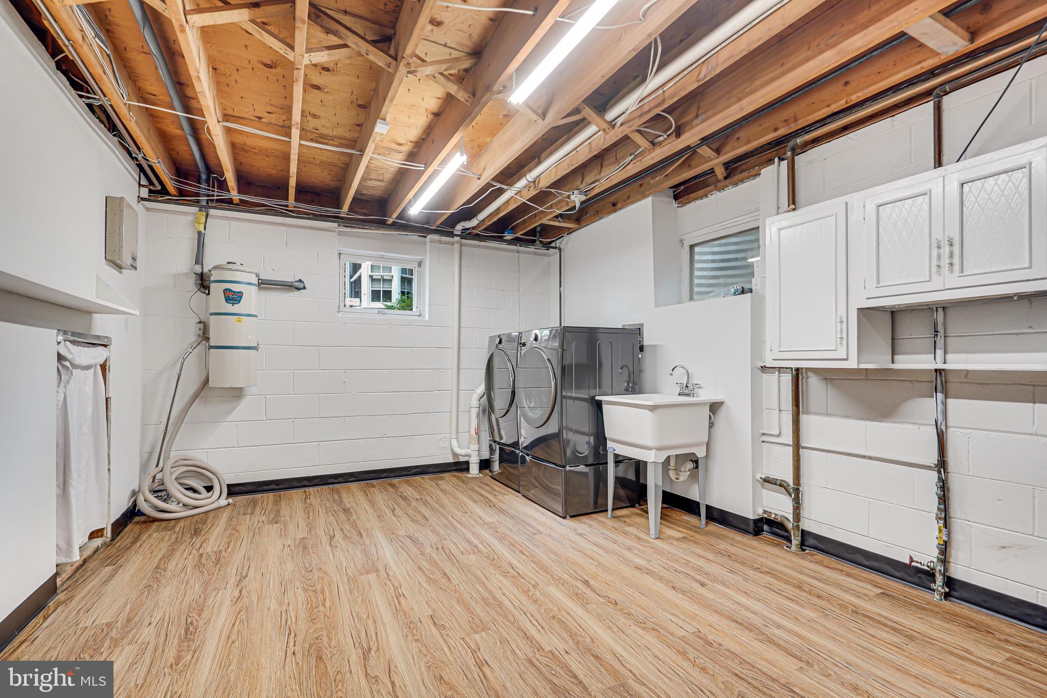 GLEN ECHO HEIGHTS - Residential