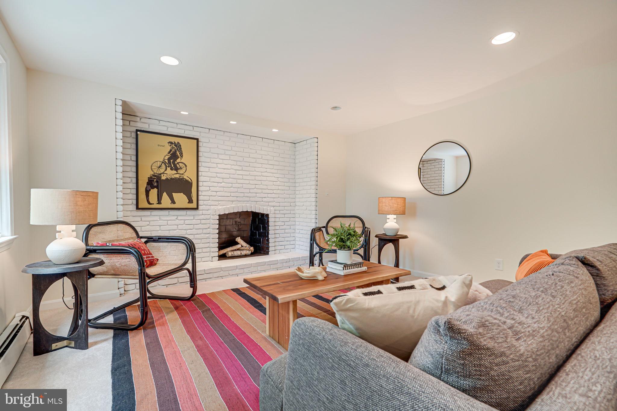 GLEN ECHO HEIGHTS - Residential