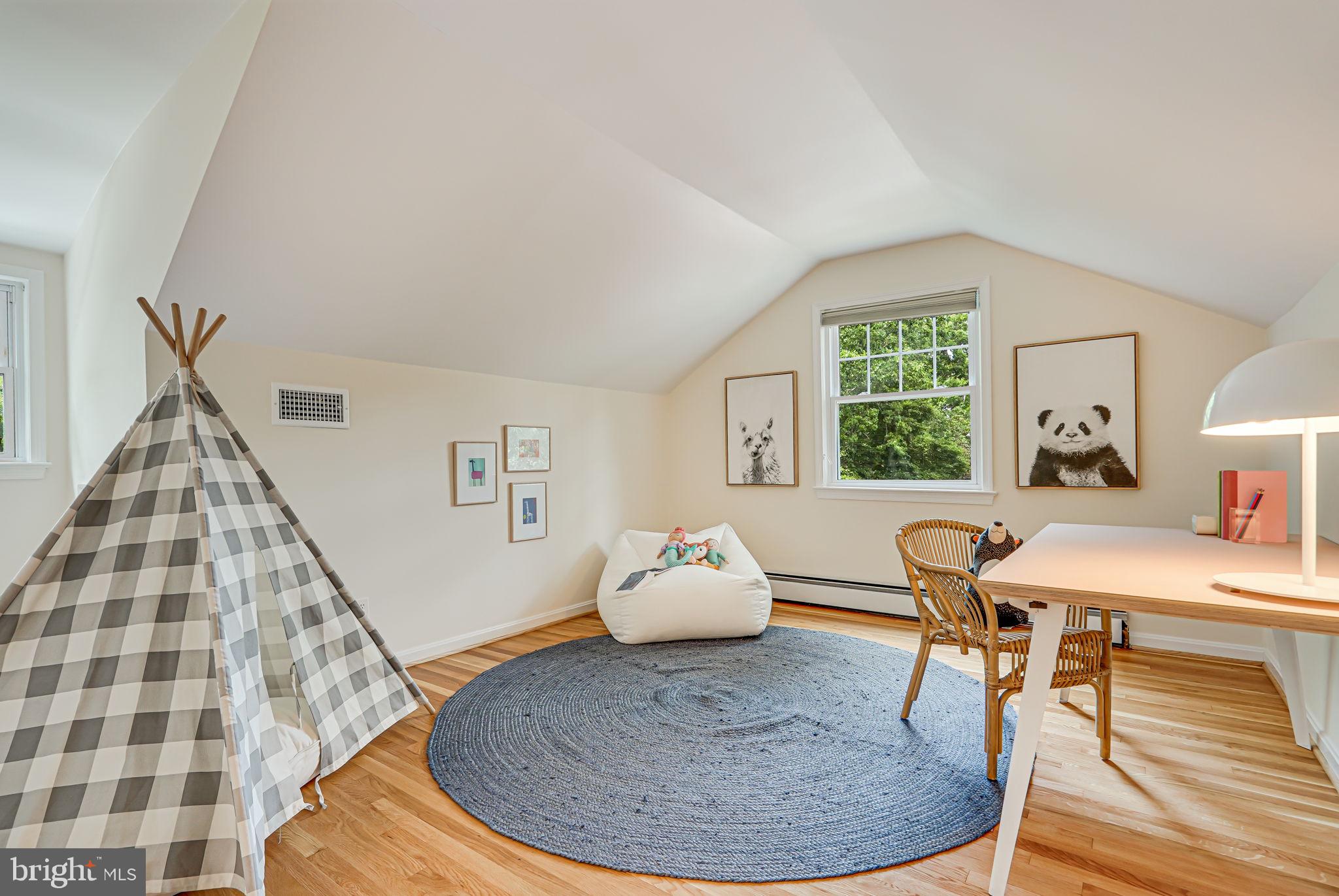 GLEN ECHO HEIGHTS - Residential