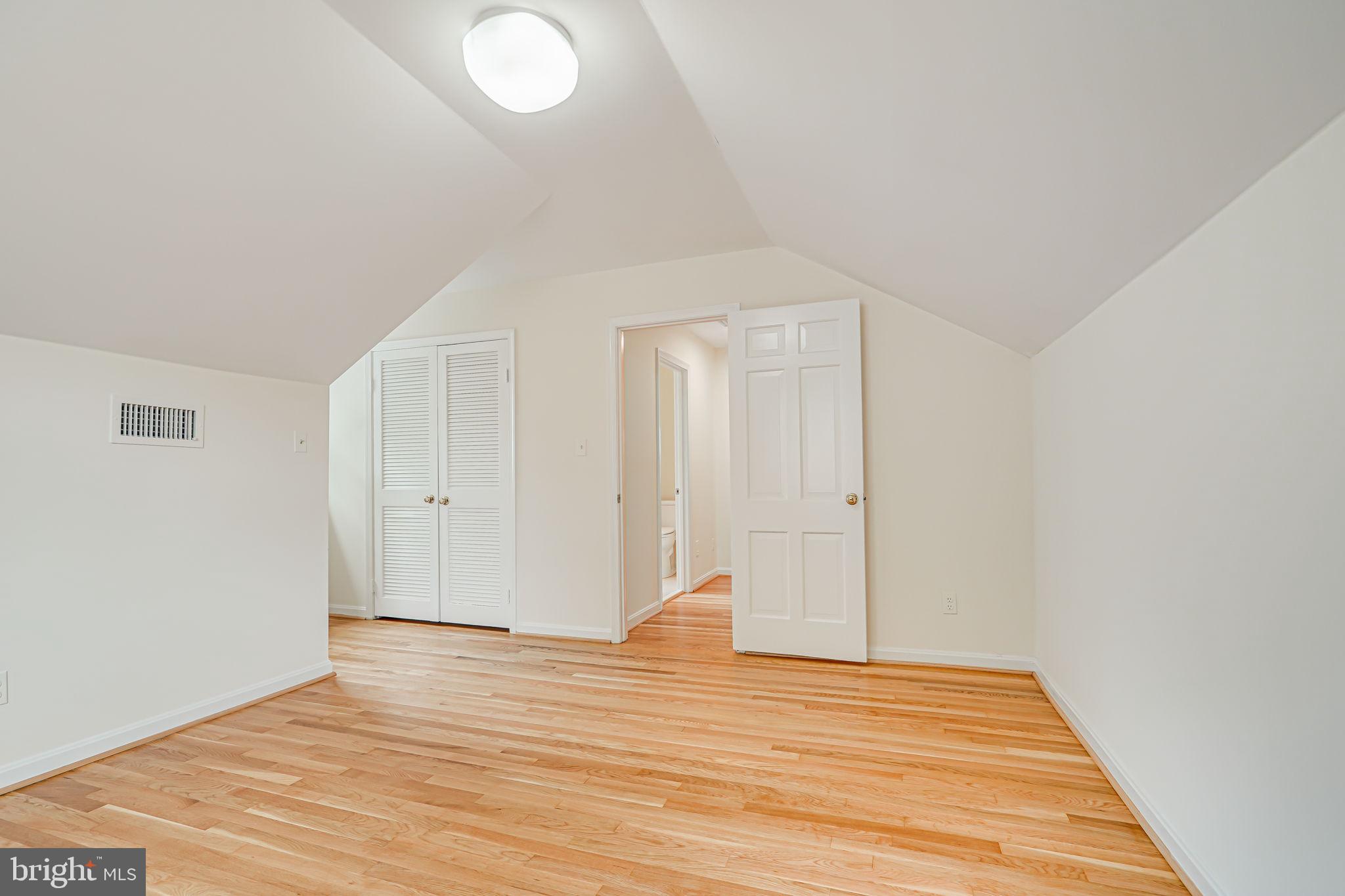 GLEN ECHO HEIGHTS - Residential