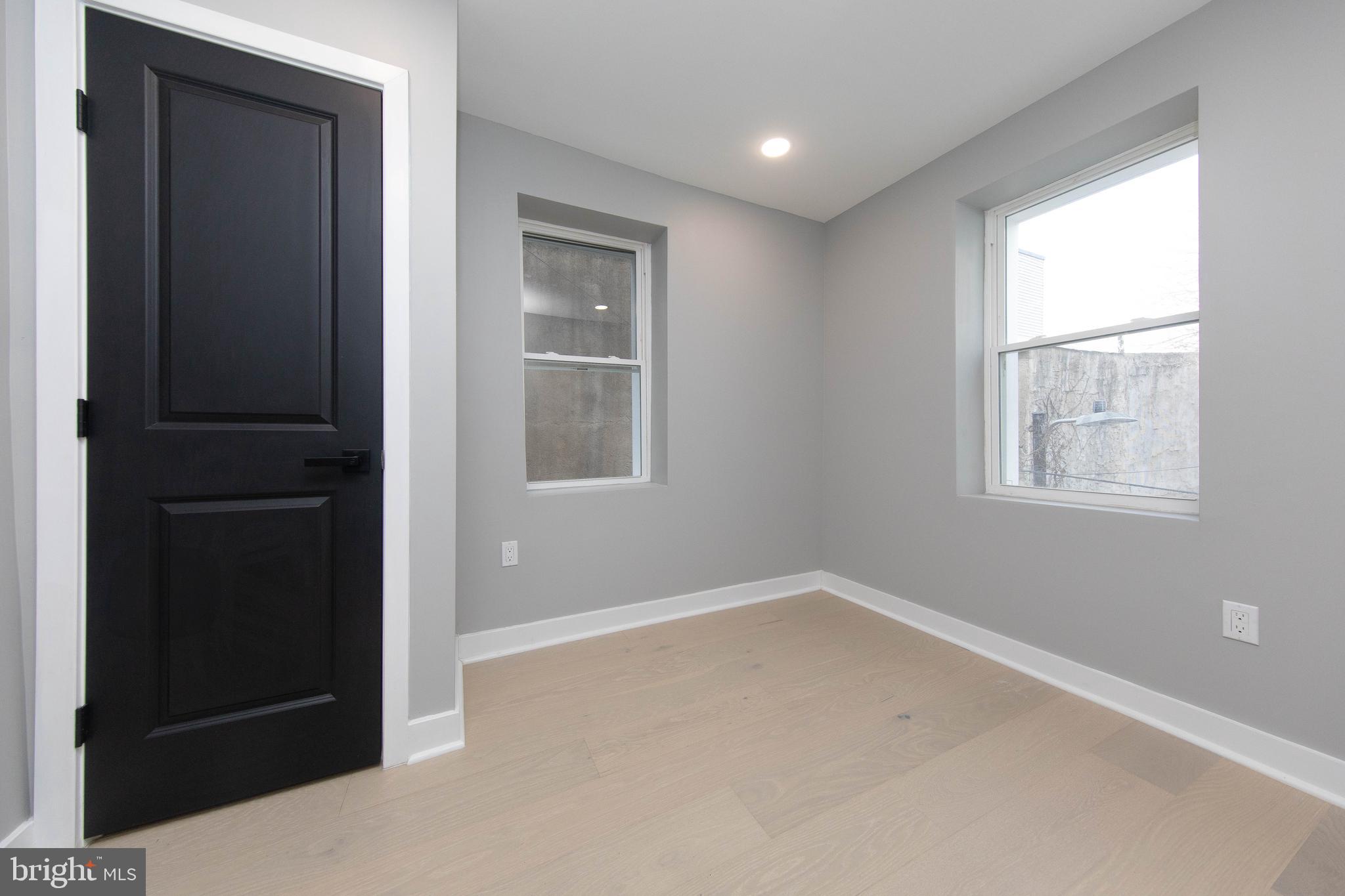 FRANCISVILLE - Residential