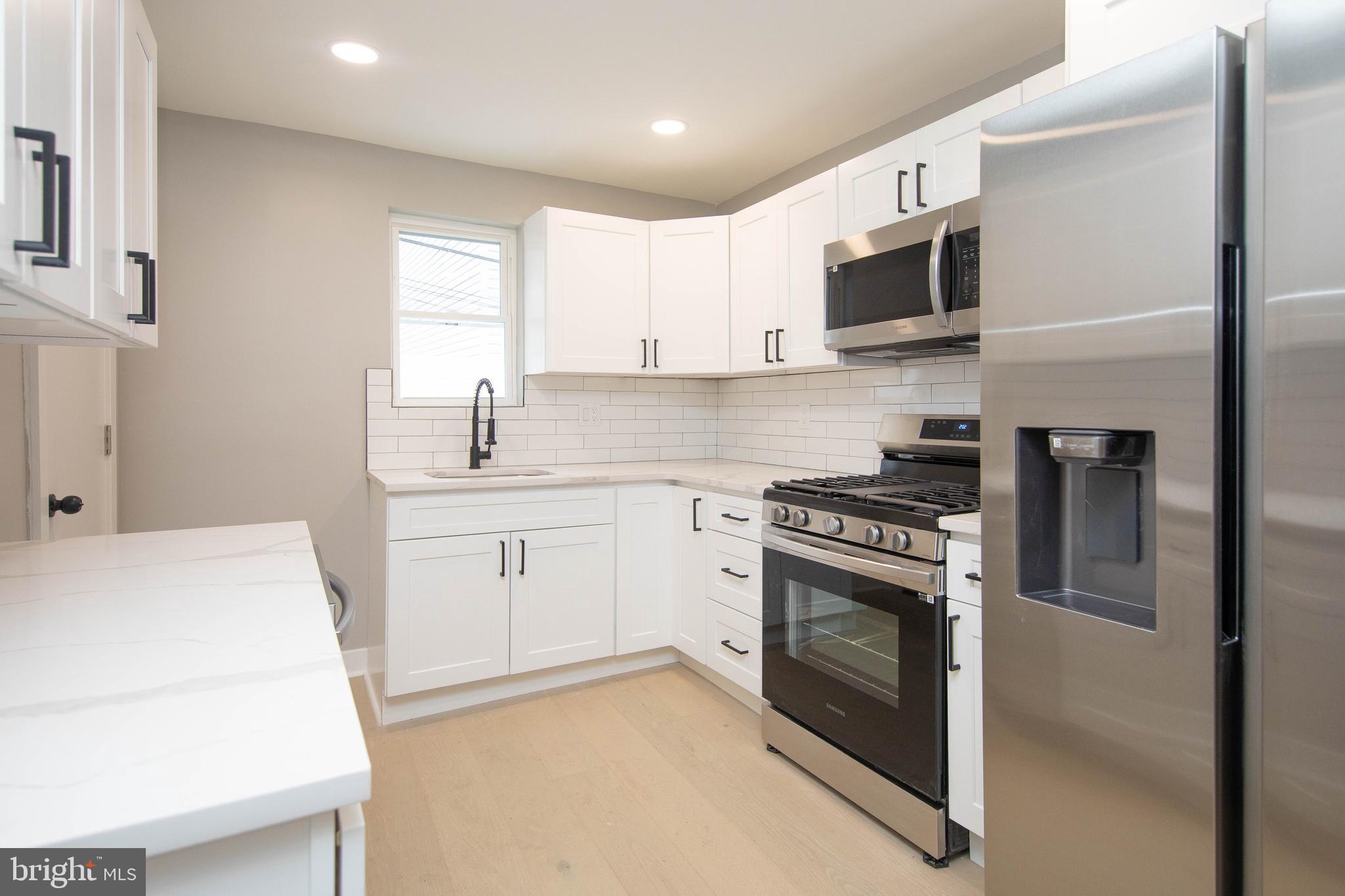 FRANCISVILLE - Residential