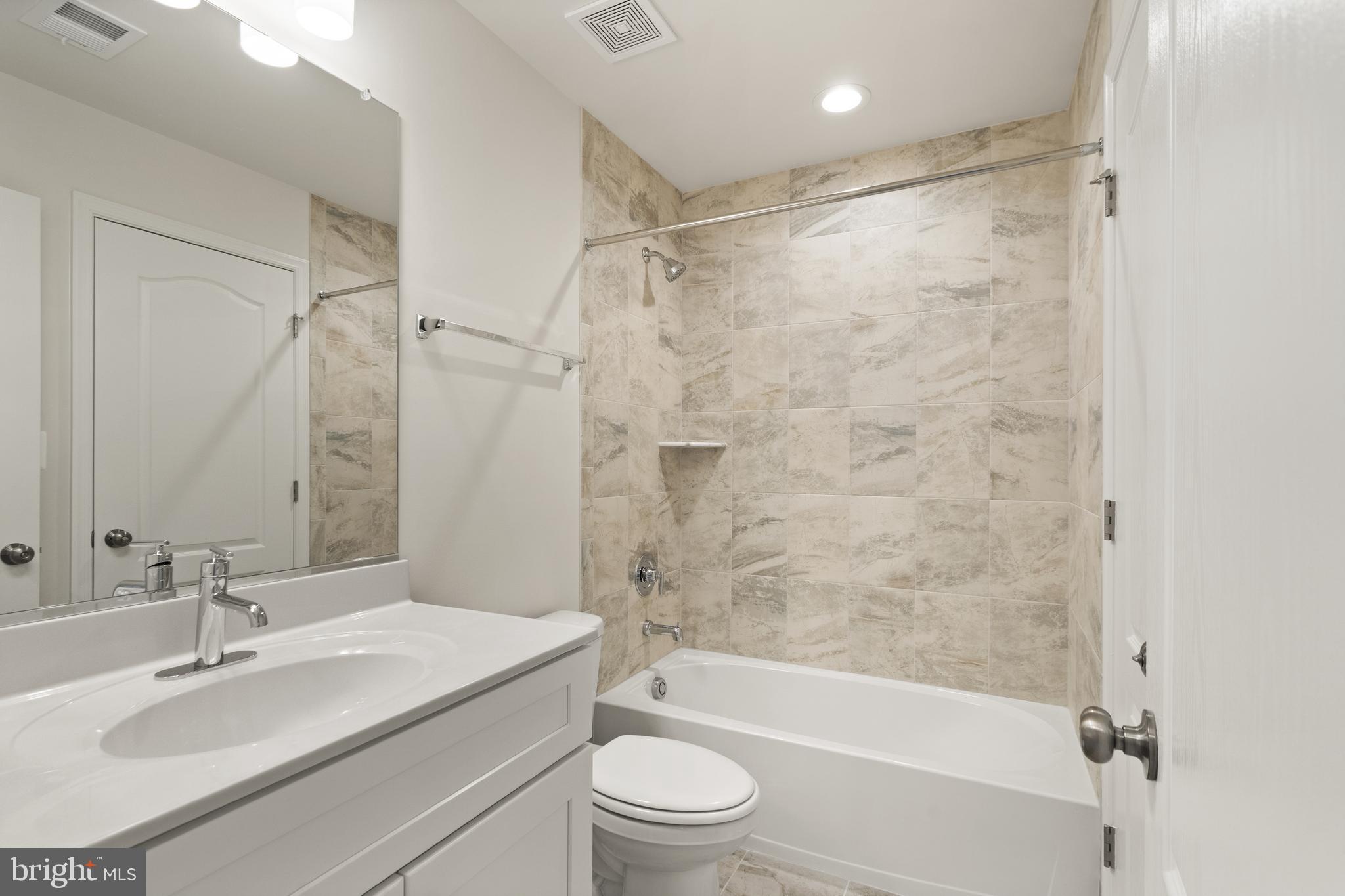 WESTPHALIA ROW - Residential Lease