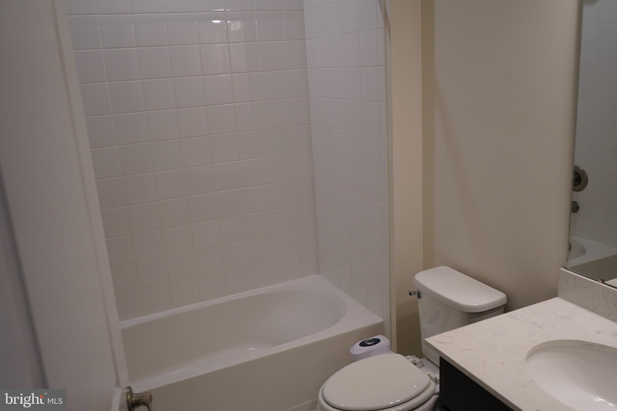 BRADLEY SQUARE - Residential