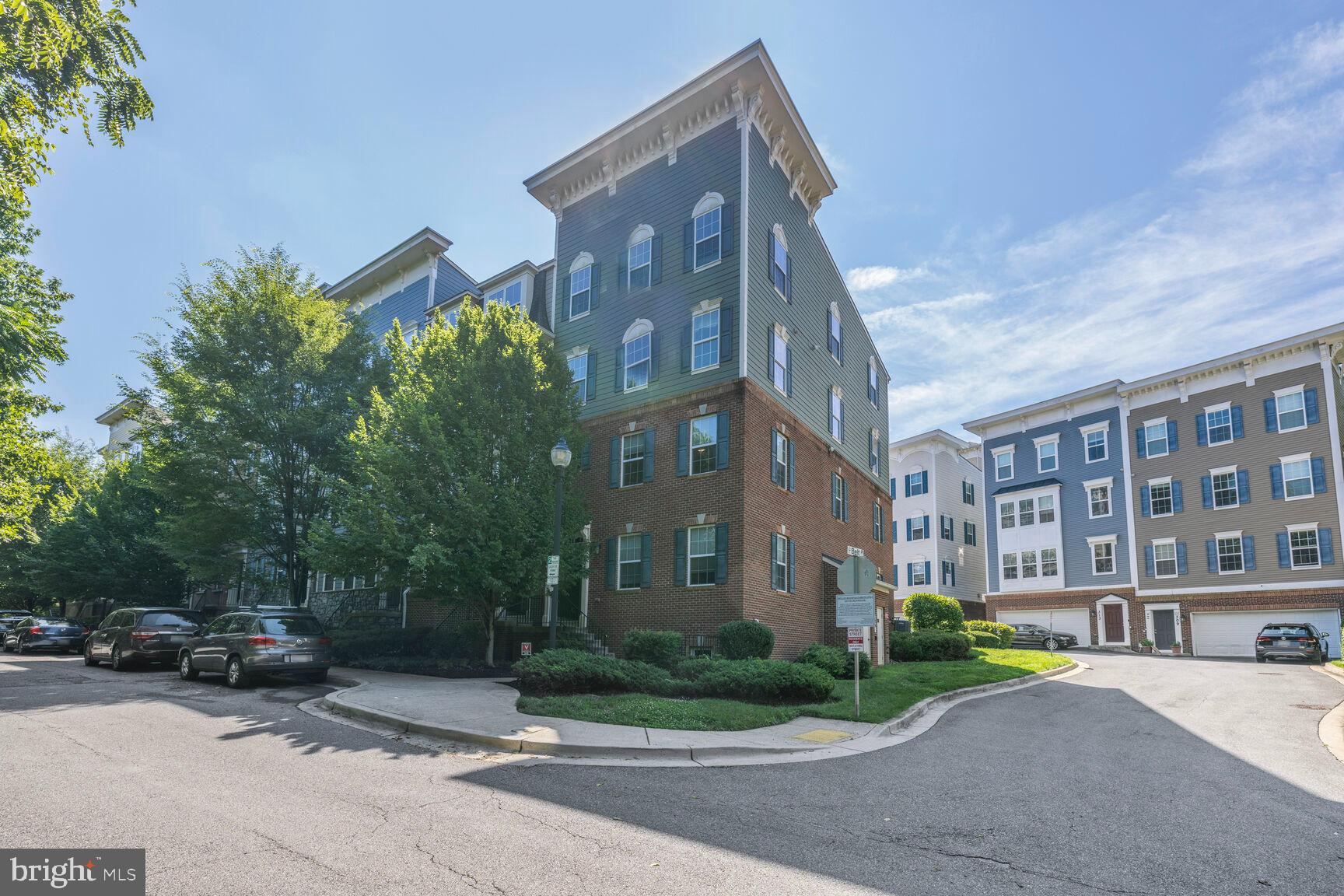 SUMMIT CROSSING CODM - Residential Lease