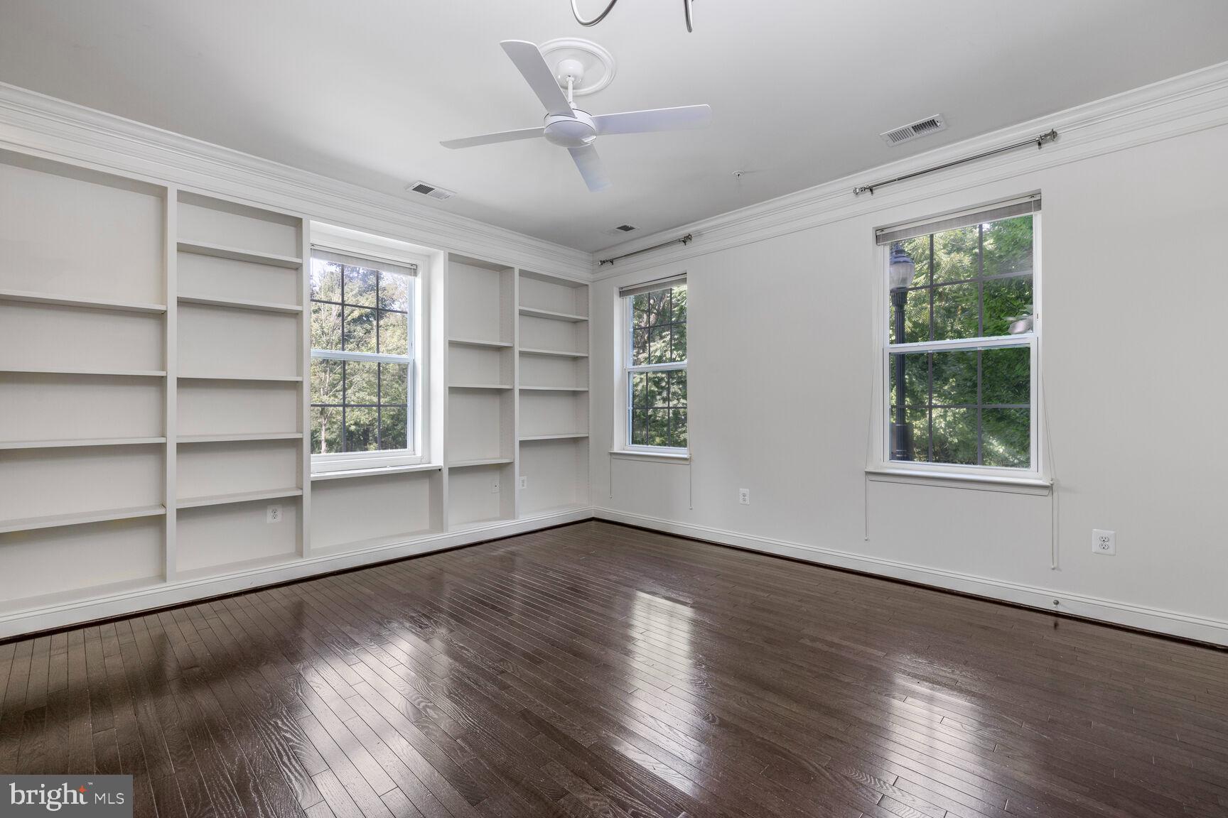 SUMMIT CROSSING CODM - Residential Lease