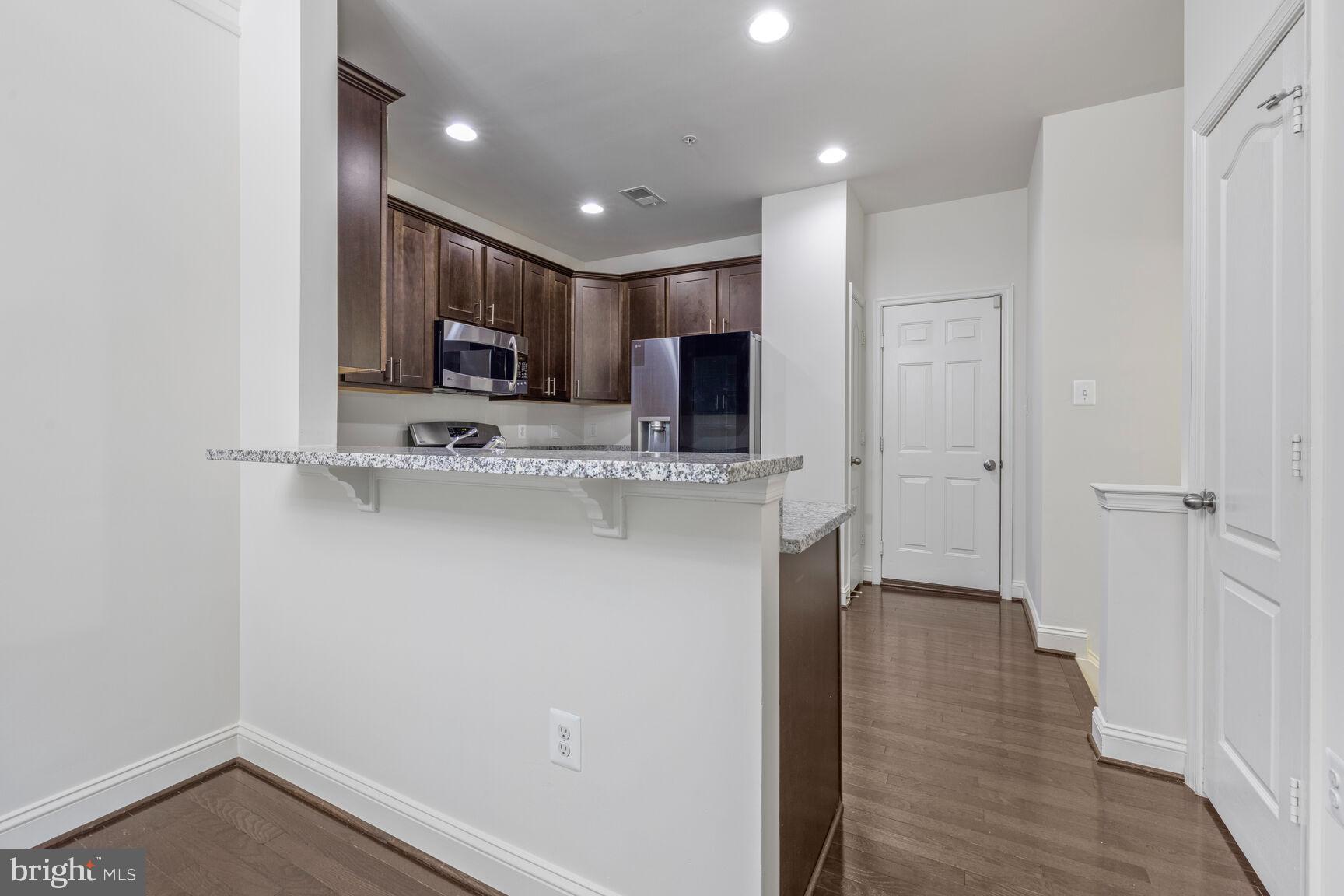 SUMMIT CROSSING CODM - Residential Lease