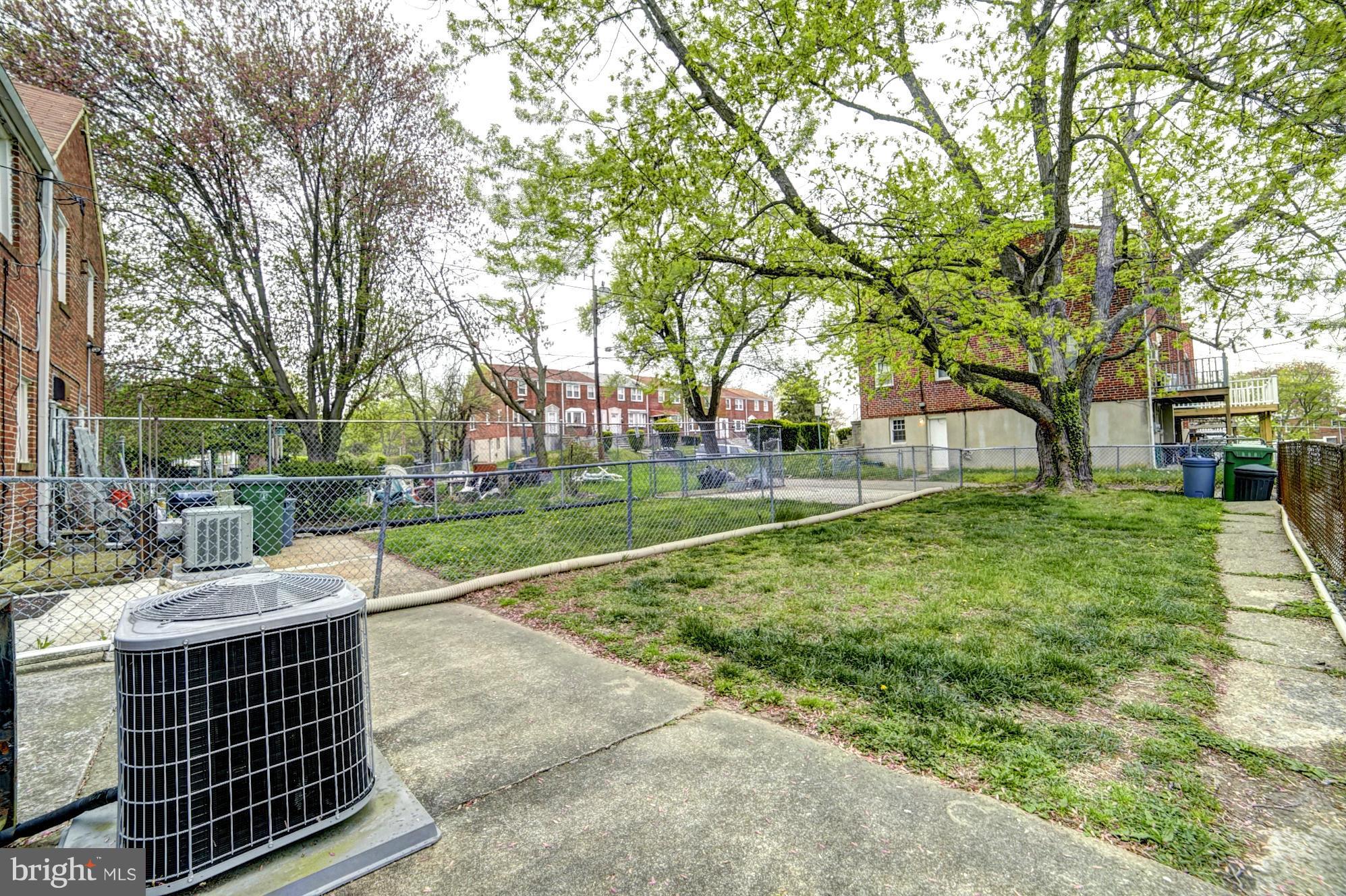 WEST HILLS - Residential