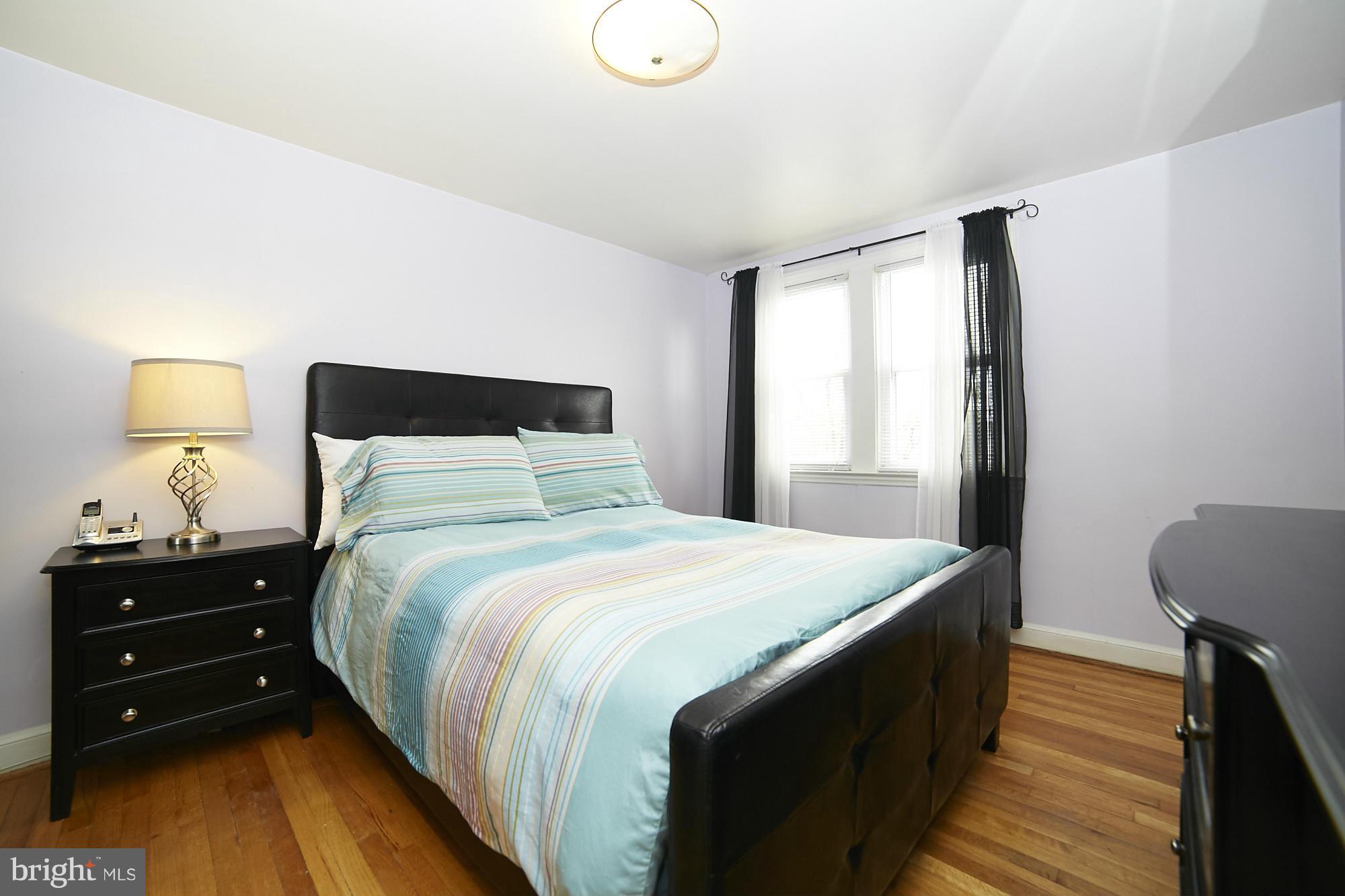 WEST HILLS - Residential