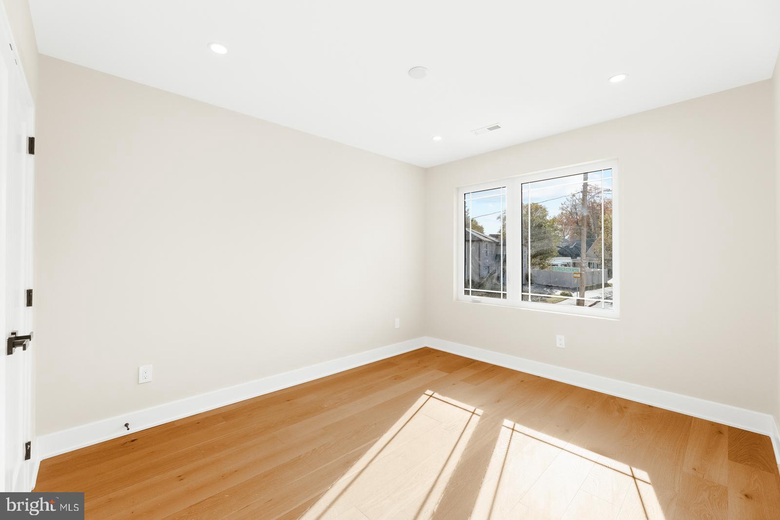 ACADEMY GARDENS - Residential