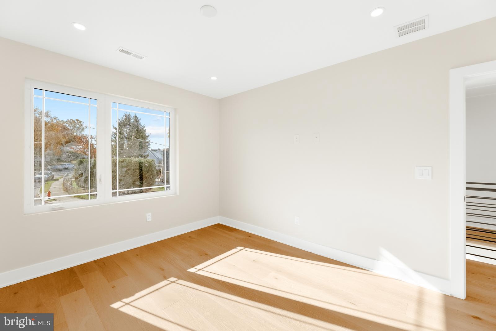 ACADEMY GARDENS - Residential