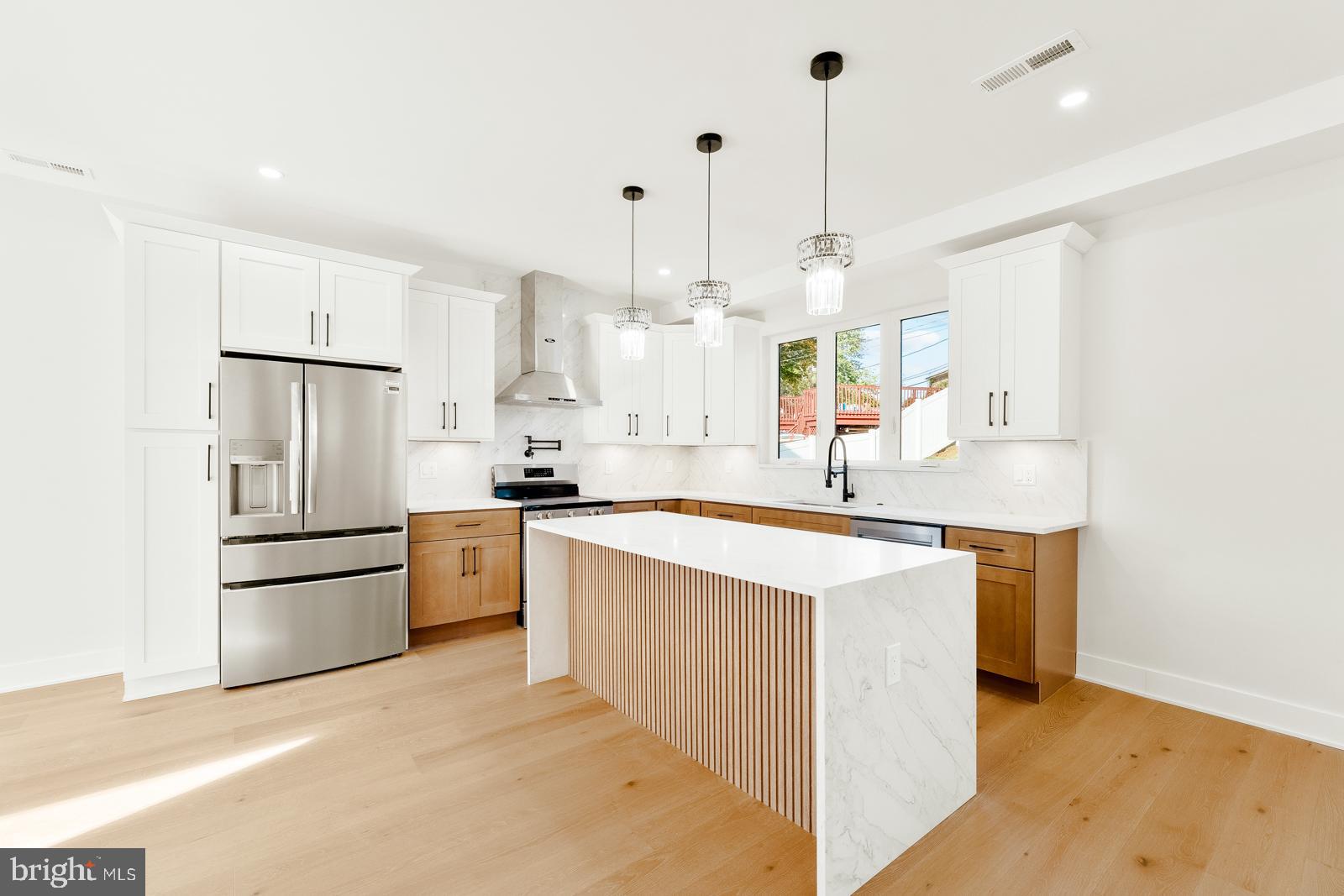 ACADEMY GARDENS - Residential