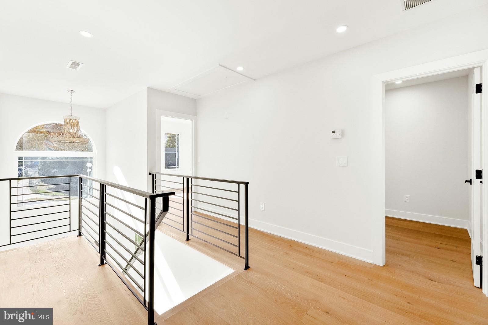 ACADEMY GARDENS - Residential