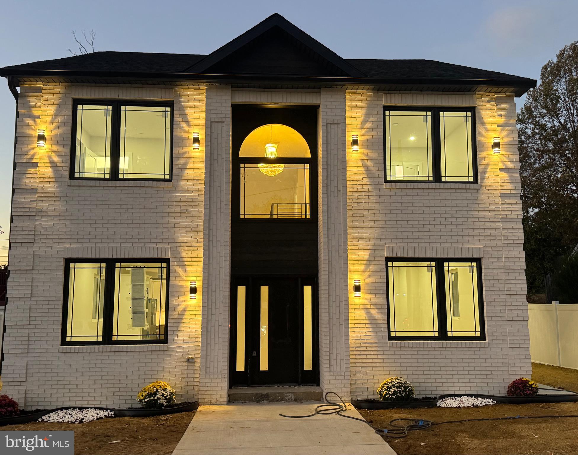 ACADEMY GARDENS - Residential