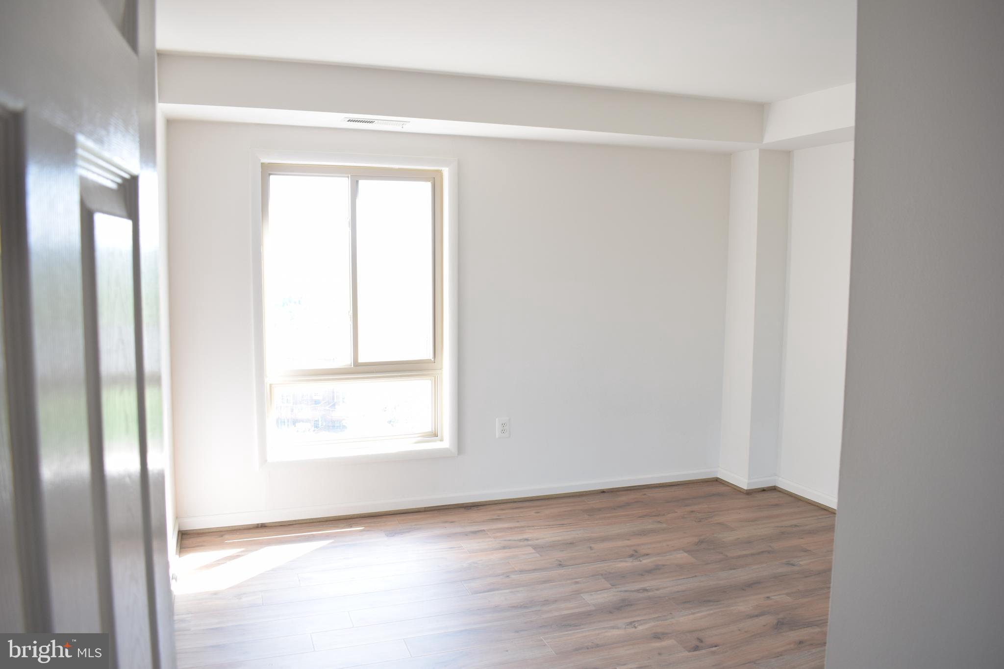 WAPLETON CONDOMINIUM - Residential Lease