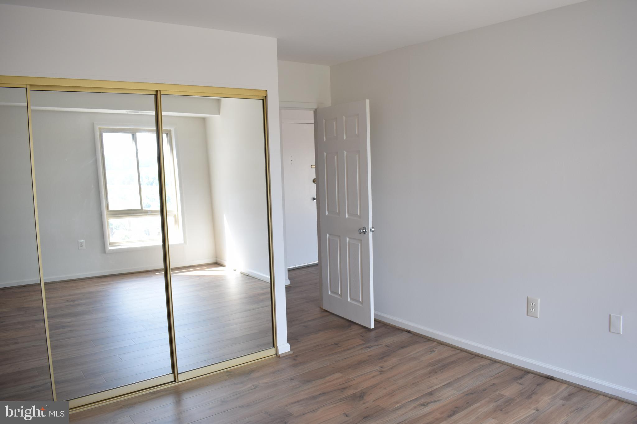 WAPLETON CONDOMINIUM - Residential Lease