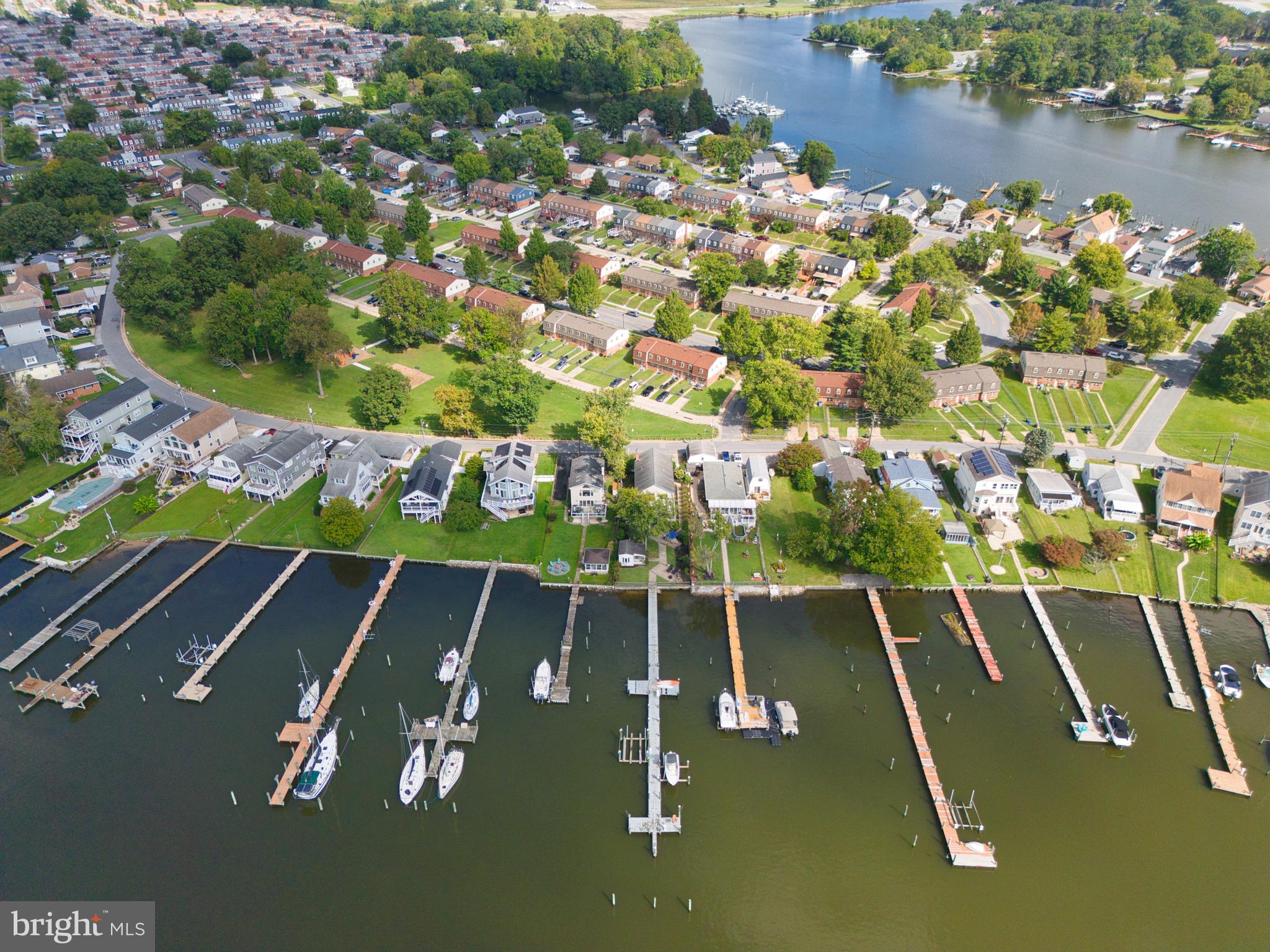 MIDDLE RIVER - Residential