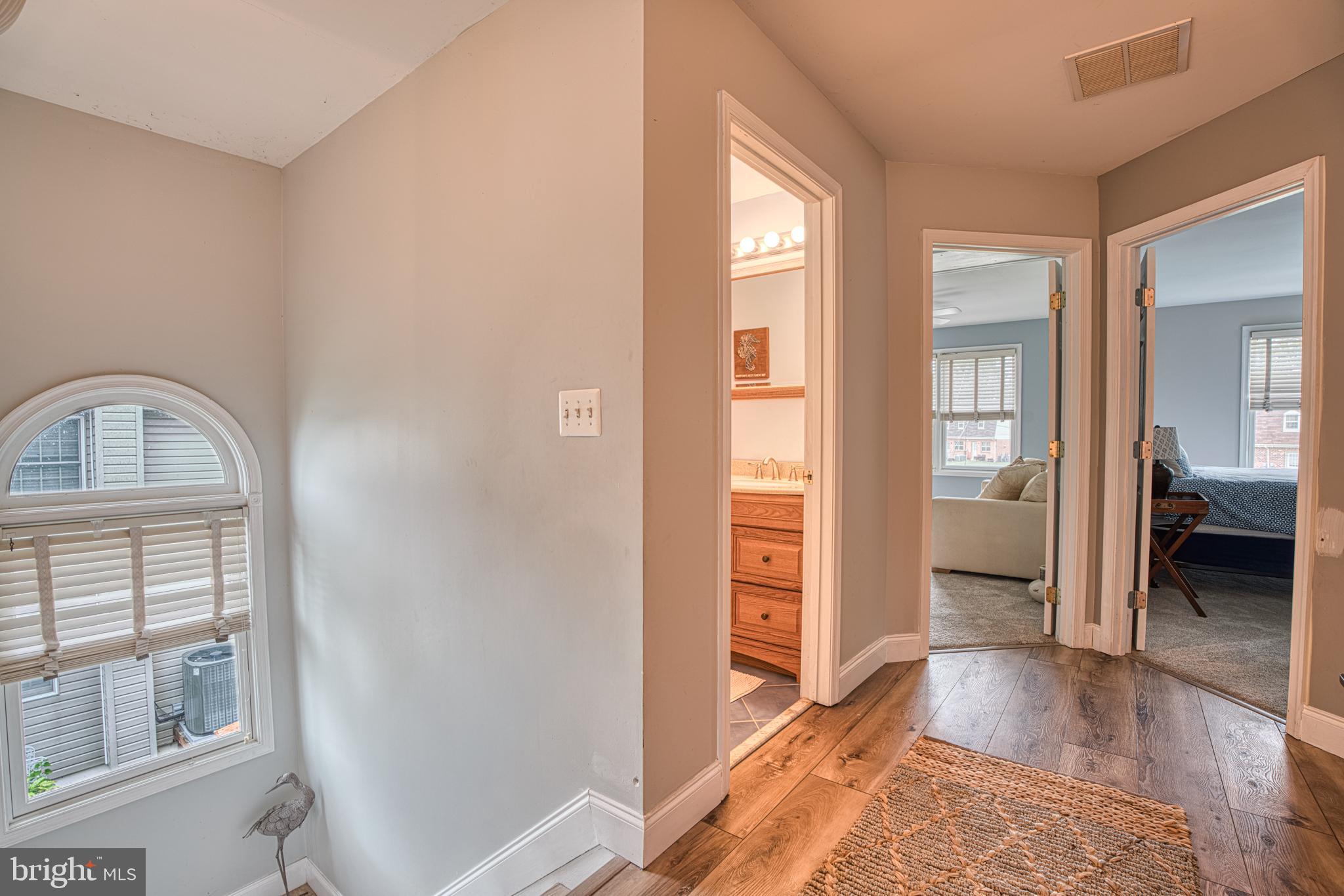 MIDDLE RIVER - Residential