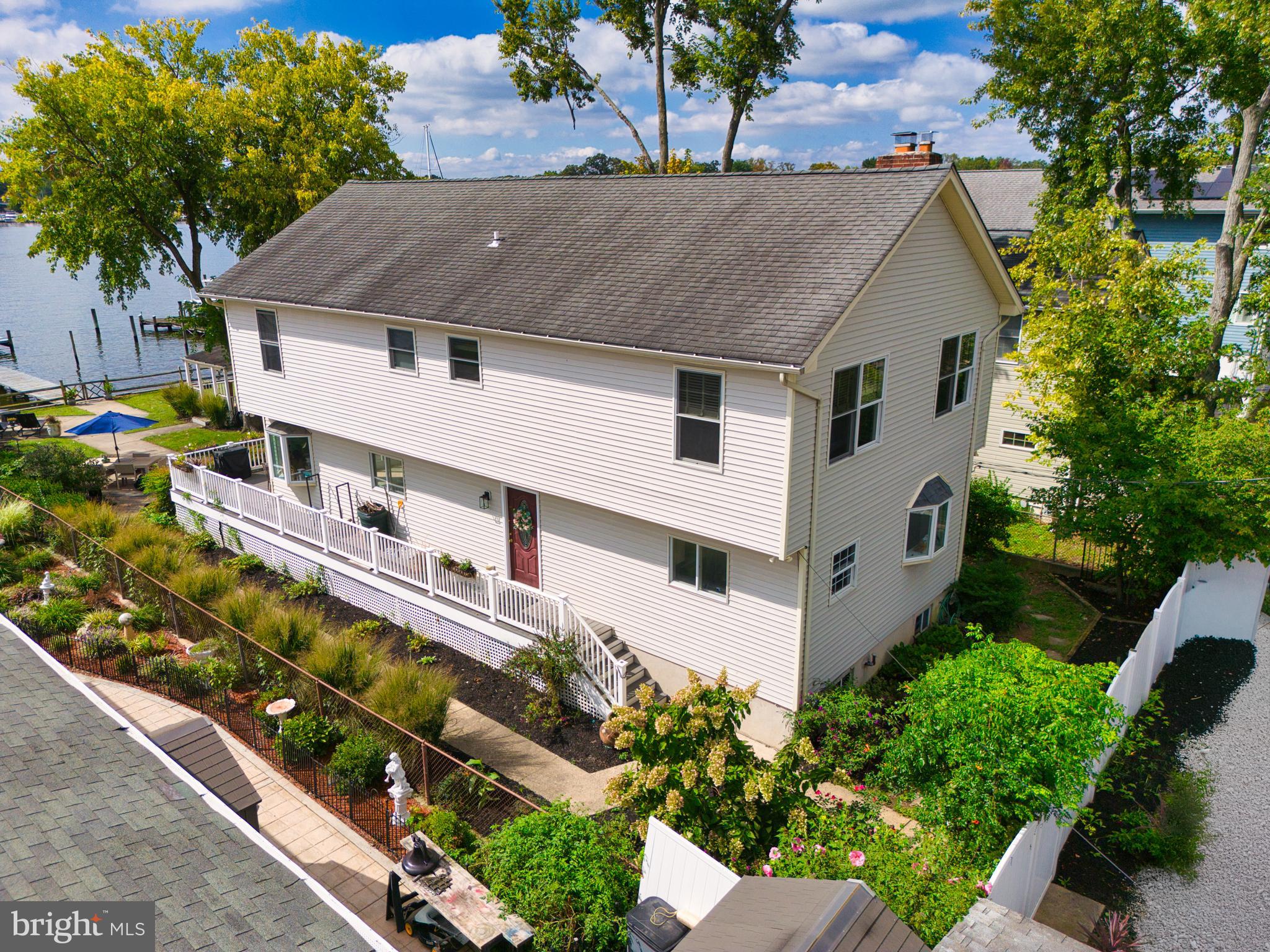 MIDDLE RIVER - Residential