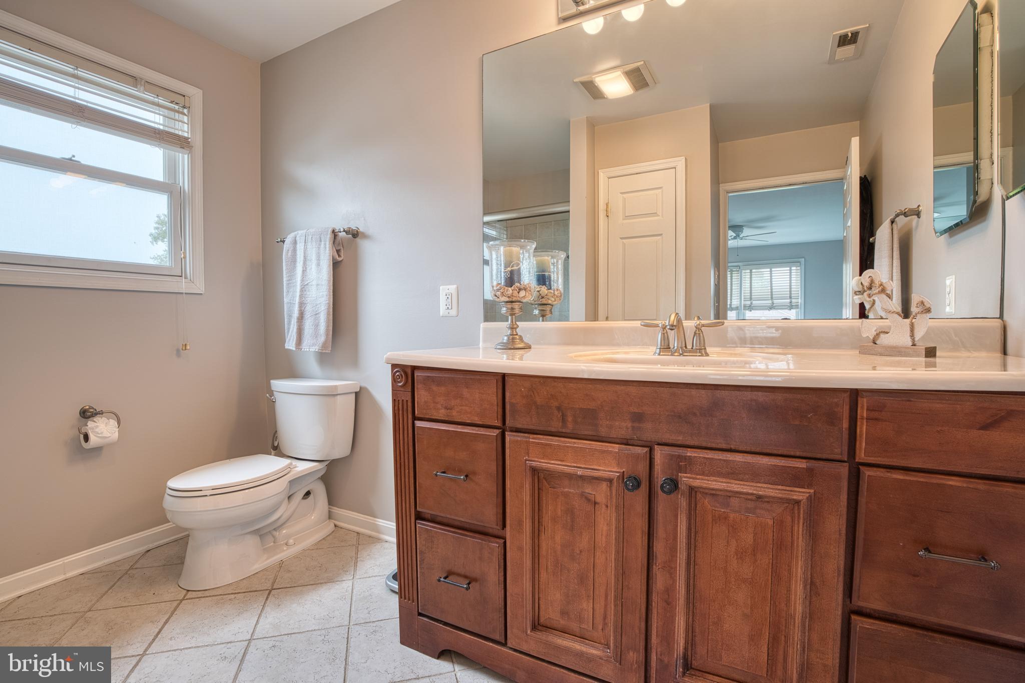 MIDDLE RIVER - Residential