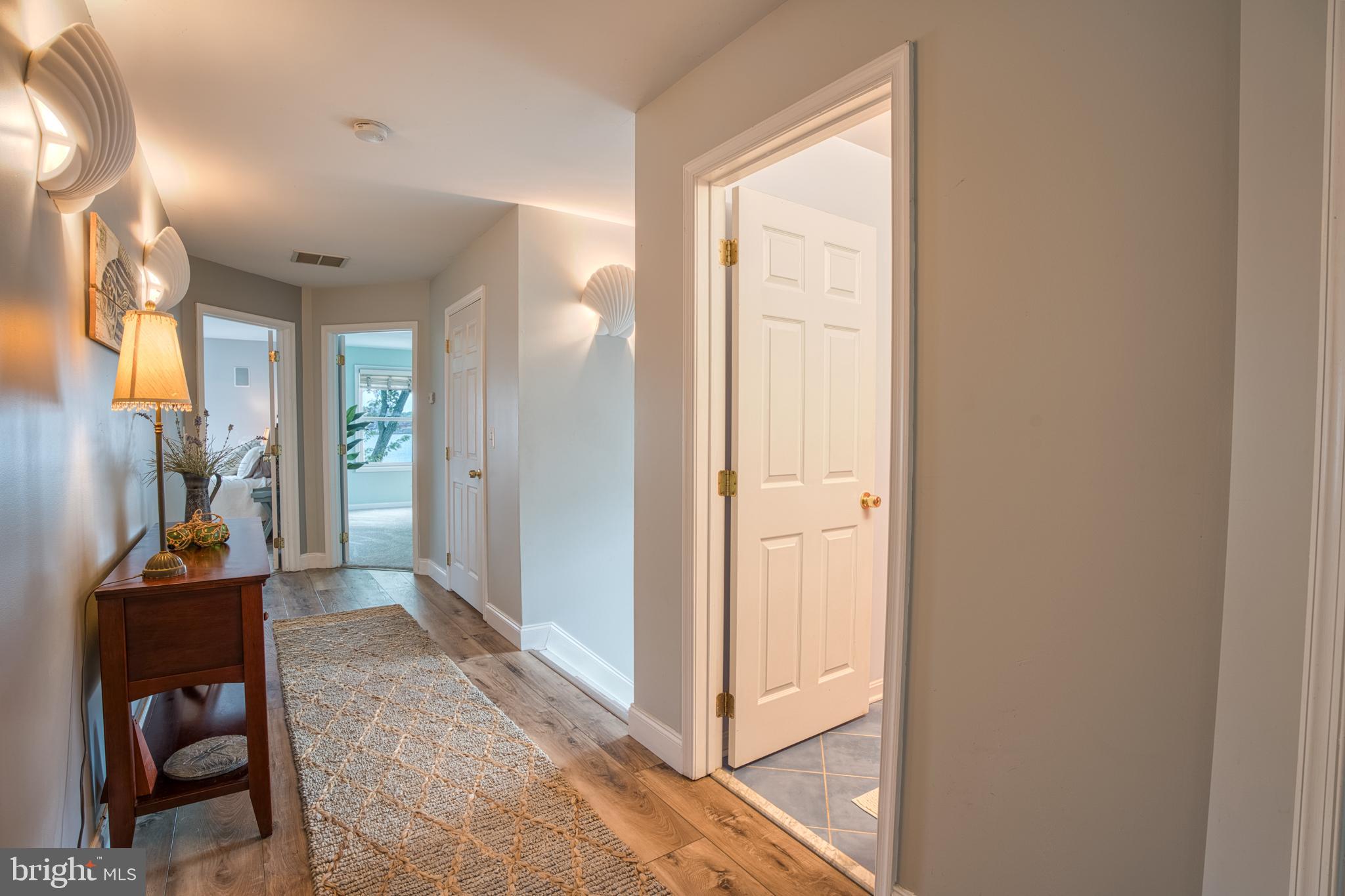 MIDDLE RIVER - Residential